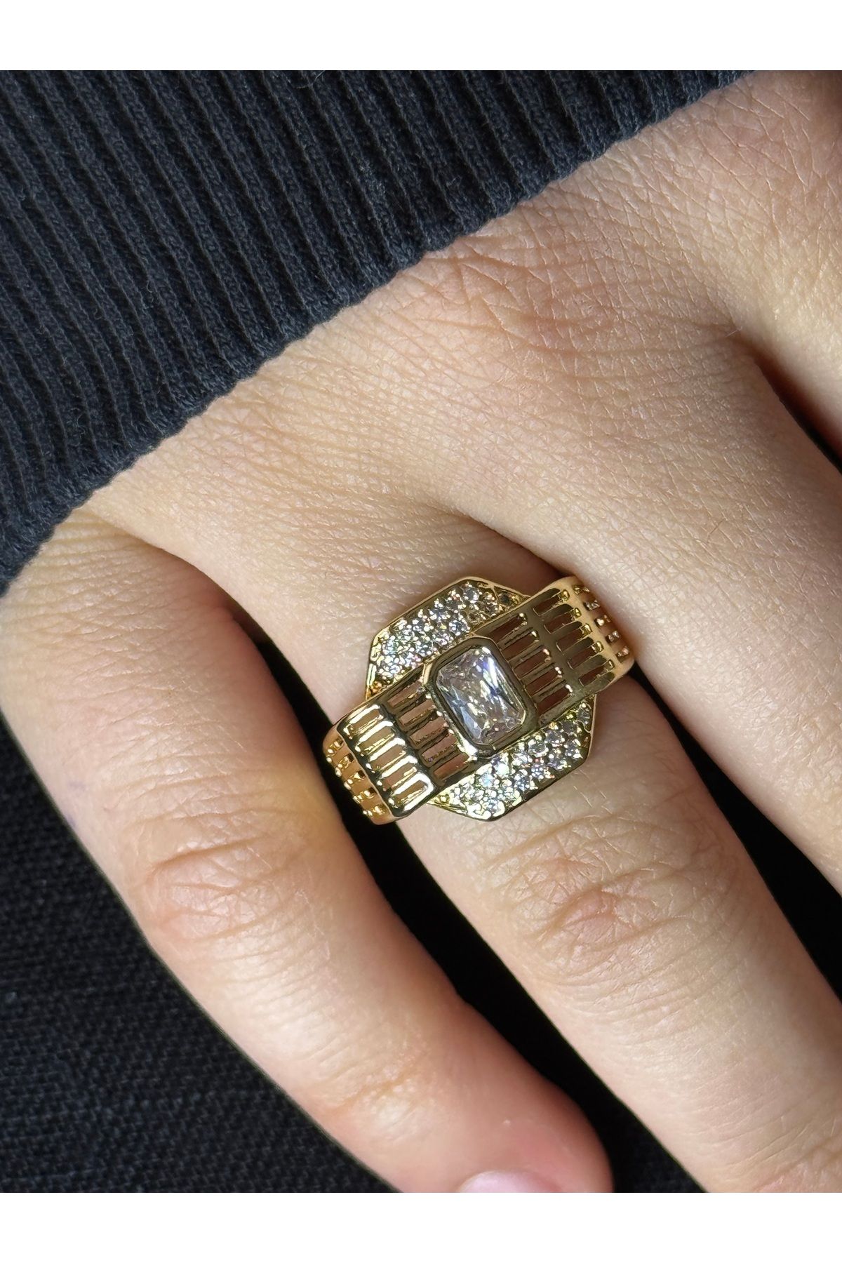 XUPING JEWELRY 18K zirkon taşlı gold ayarlanabilir çelik yüzük paslanmaz kararmaz