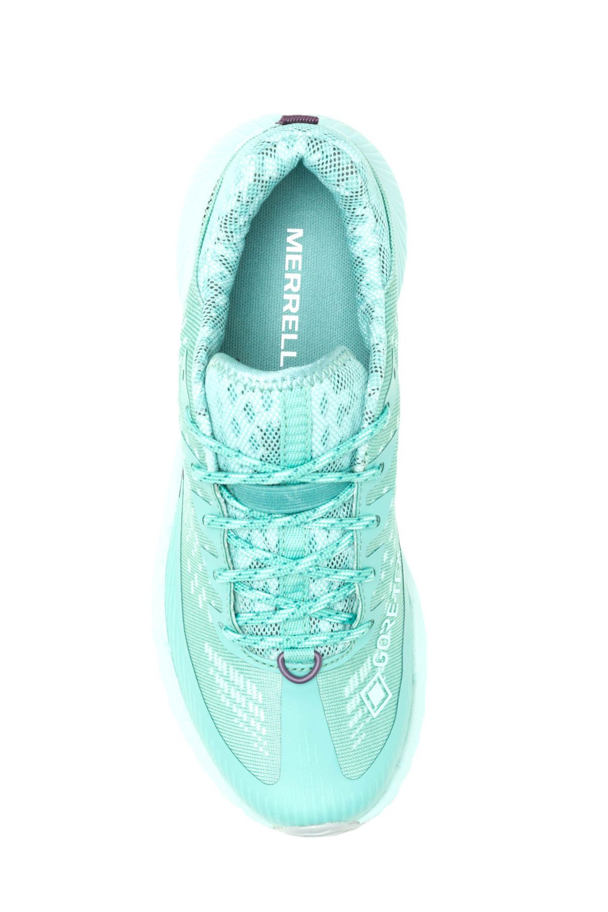 اسنیکر آبی زنانه PEAK 5 GTX در حال رانینگ Merrell