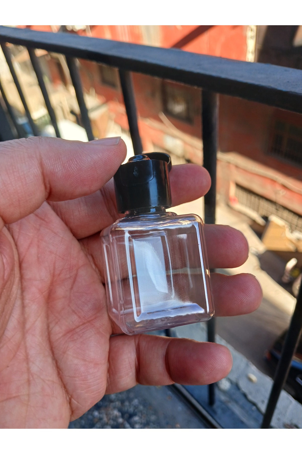 KAYAPETLASTİK 20 ADET .BEBEK KOLONYA ŞİŞESİ. BOŞ FLİPTOP KAPAKLI PLASTİK ŞİŞE. SEYAHAT BOY. 35 ML. fotoğrafı 3 (önizleme)