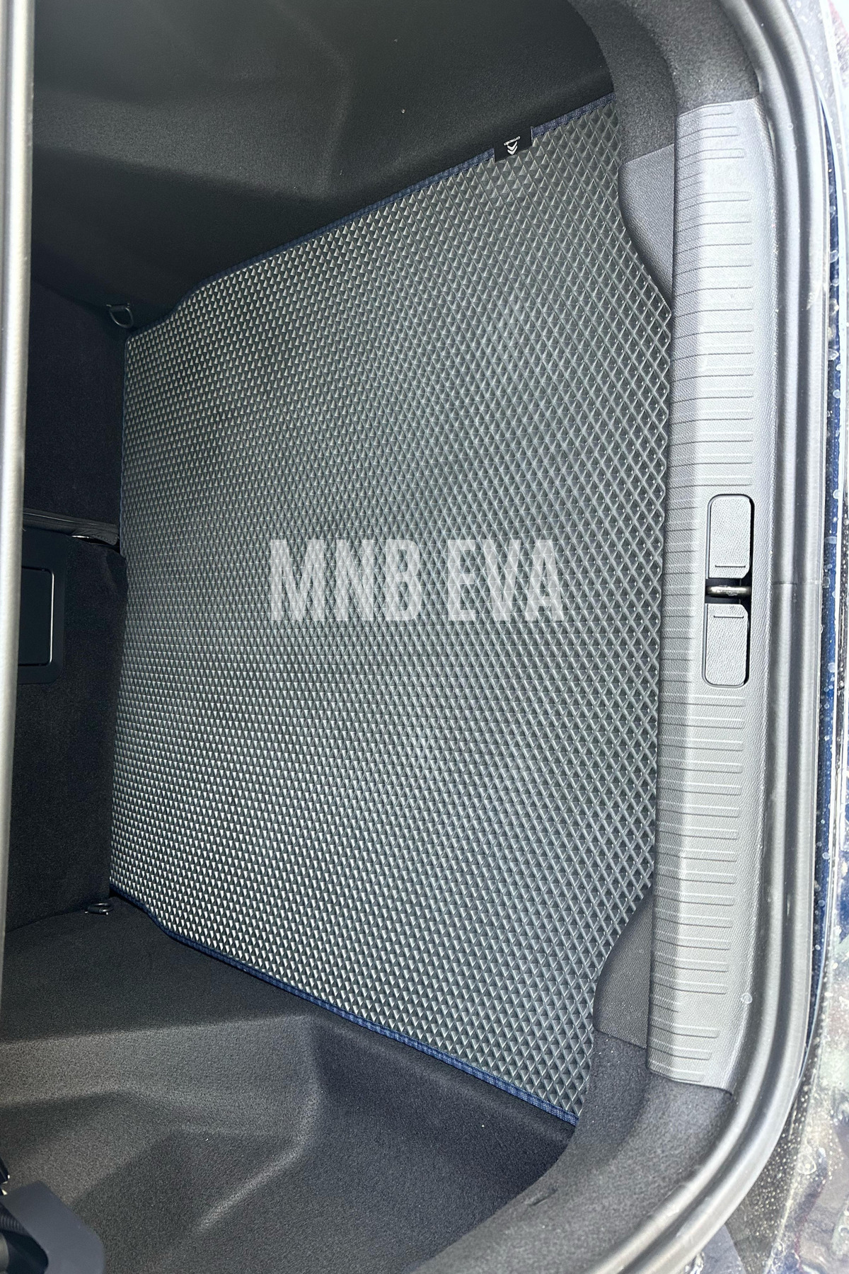 MNB EVA Citroën C4x 2023-2025 Bagaj Havuzu Metal Logolu Renk