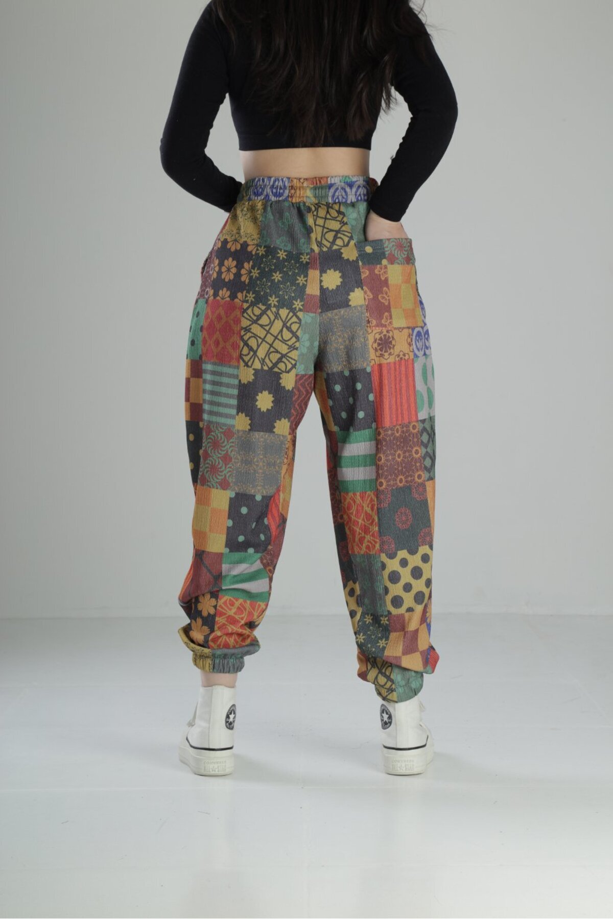 COCOPELLI-Patch Patterned Relaxed Cut Bürümcük Jogger Pants 4