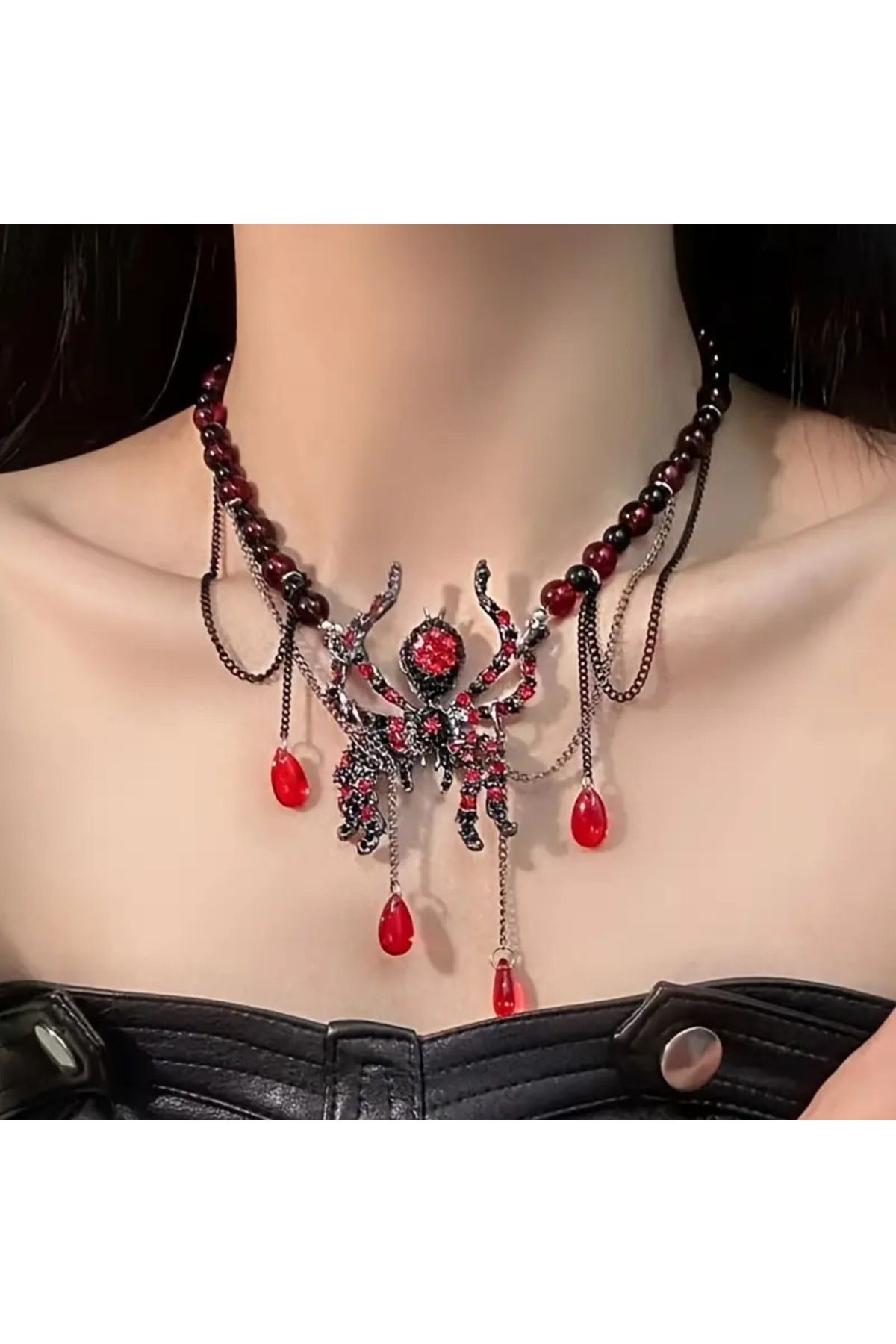 Sheinside Gotik Kırmızı Taşlı Örümcek Kolye