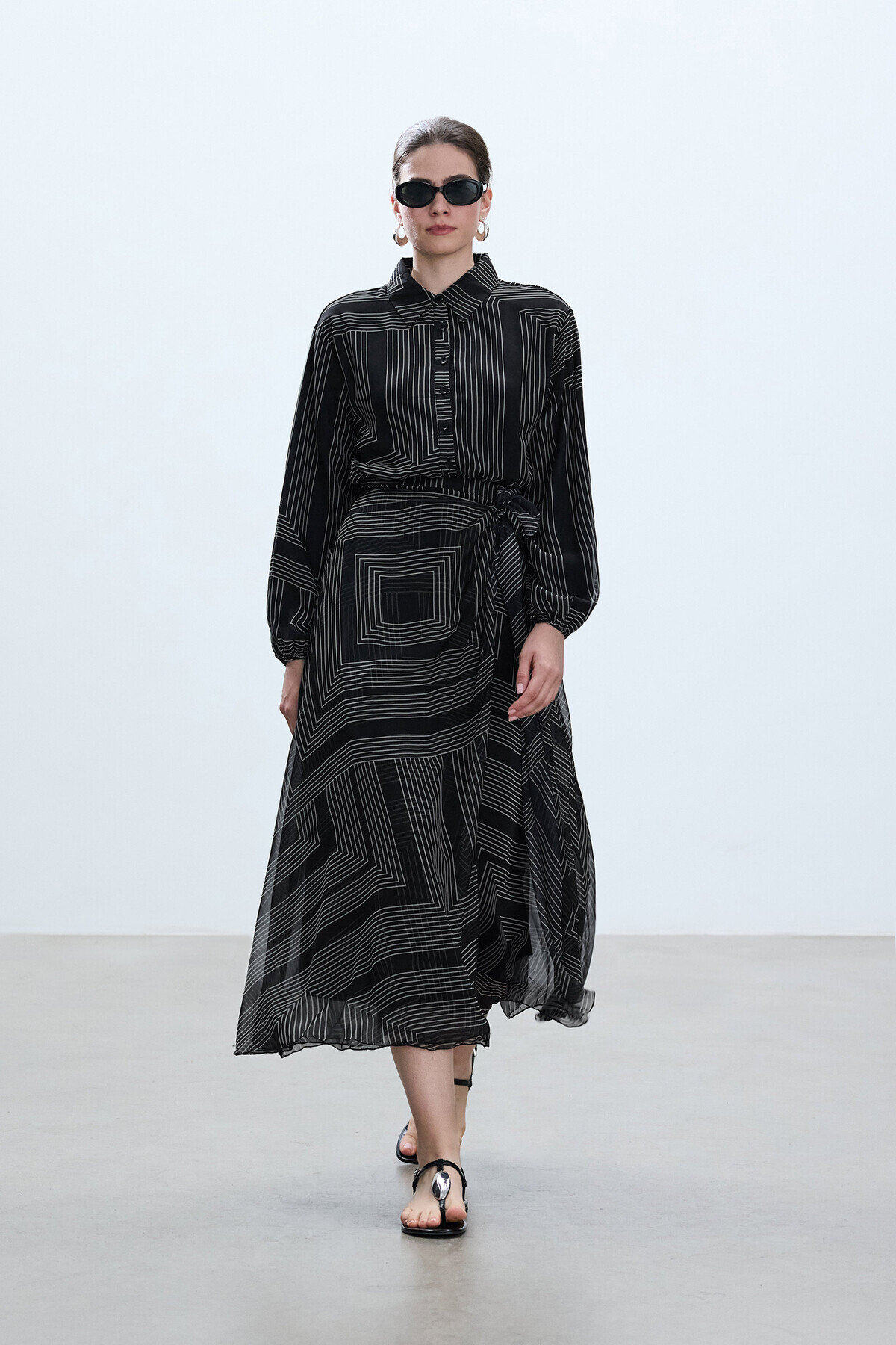 BE BLUE-Tie-up Minimal Patterned Dress 1