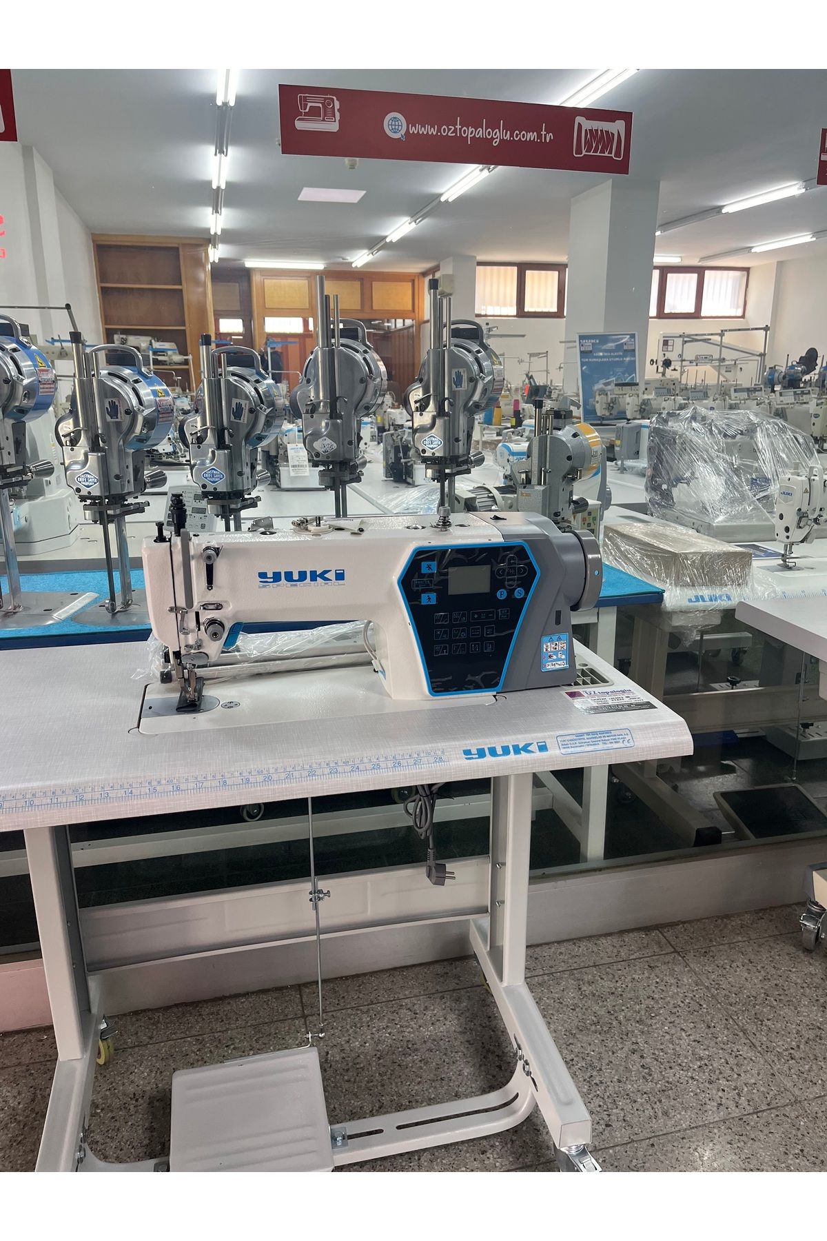 Yuki YK-0303S8-H Çift Papuç Elektronik Step Motorlu Deri Makinası (10 mm)