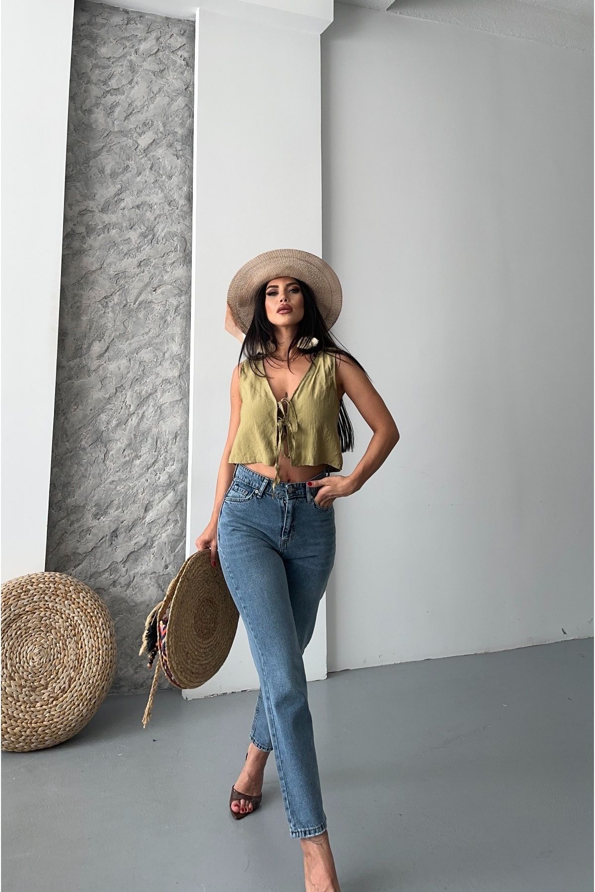 DESTEMODA Kadın Mom Fıt Denim Pantolon Bıyık Kimyasal Kar Yıkama Koyu Mavi 4005