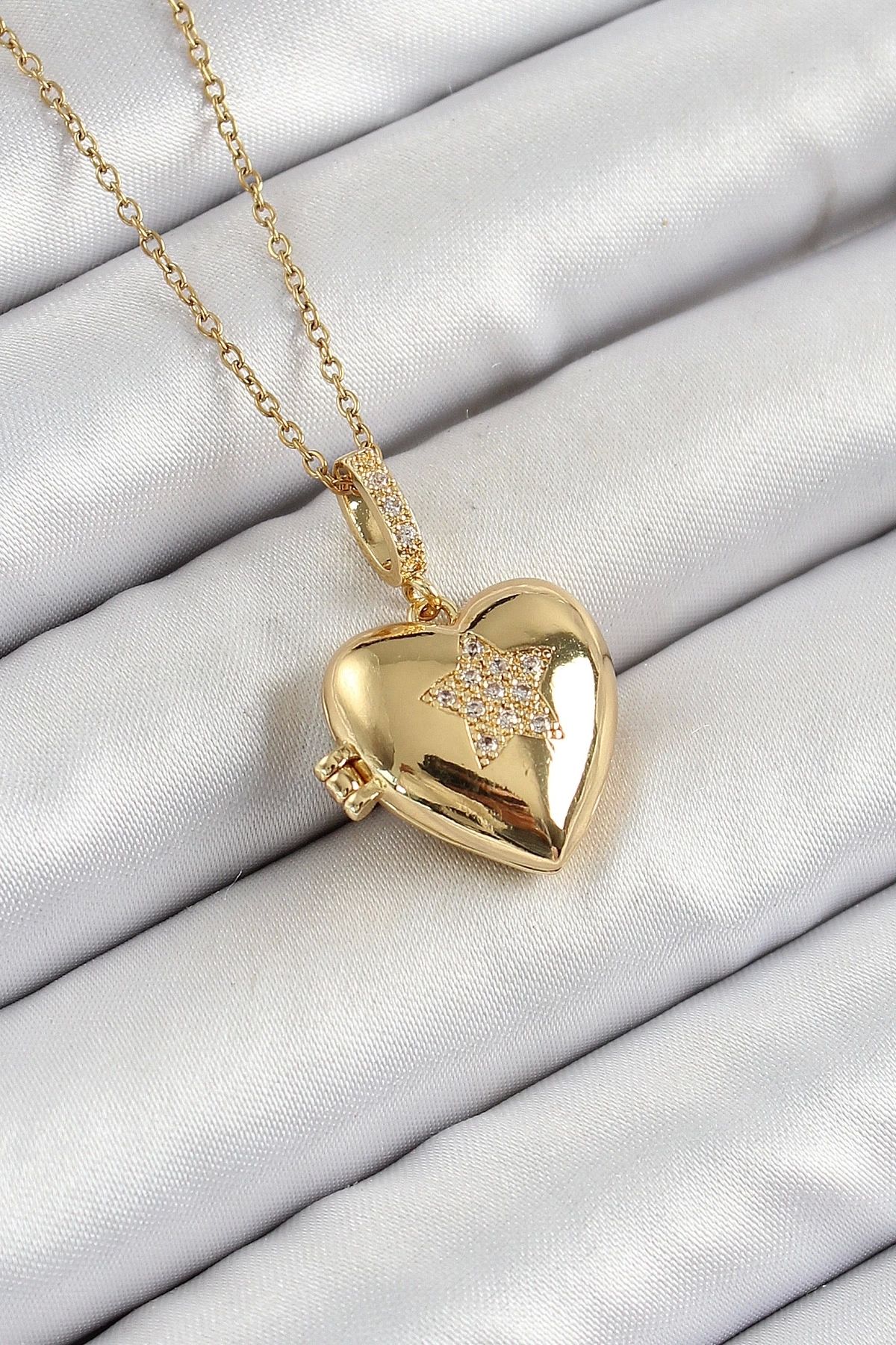 GLIMMERY 316L Çelik Zincir Açılabilir Yıldız Figürlü Kalp Model Zirkon Taşlı Gold Renk Kadın Kolye