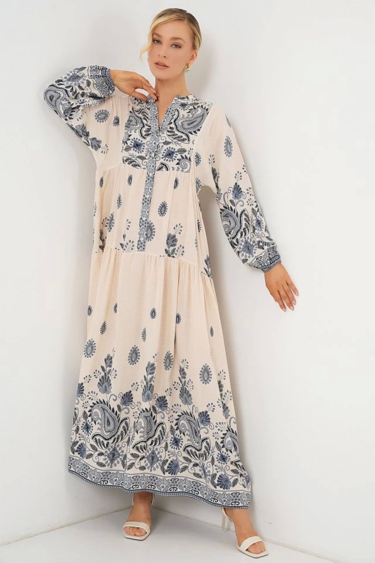 Butik 2423 Otantik Desenli Tesettür Elbise - Lacivert 12