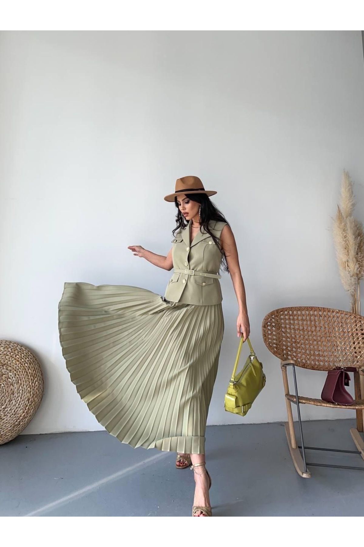 Ekim Store Pileli Yelekli Etekli İkili Blazer Takım