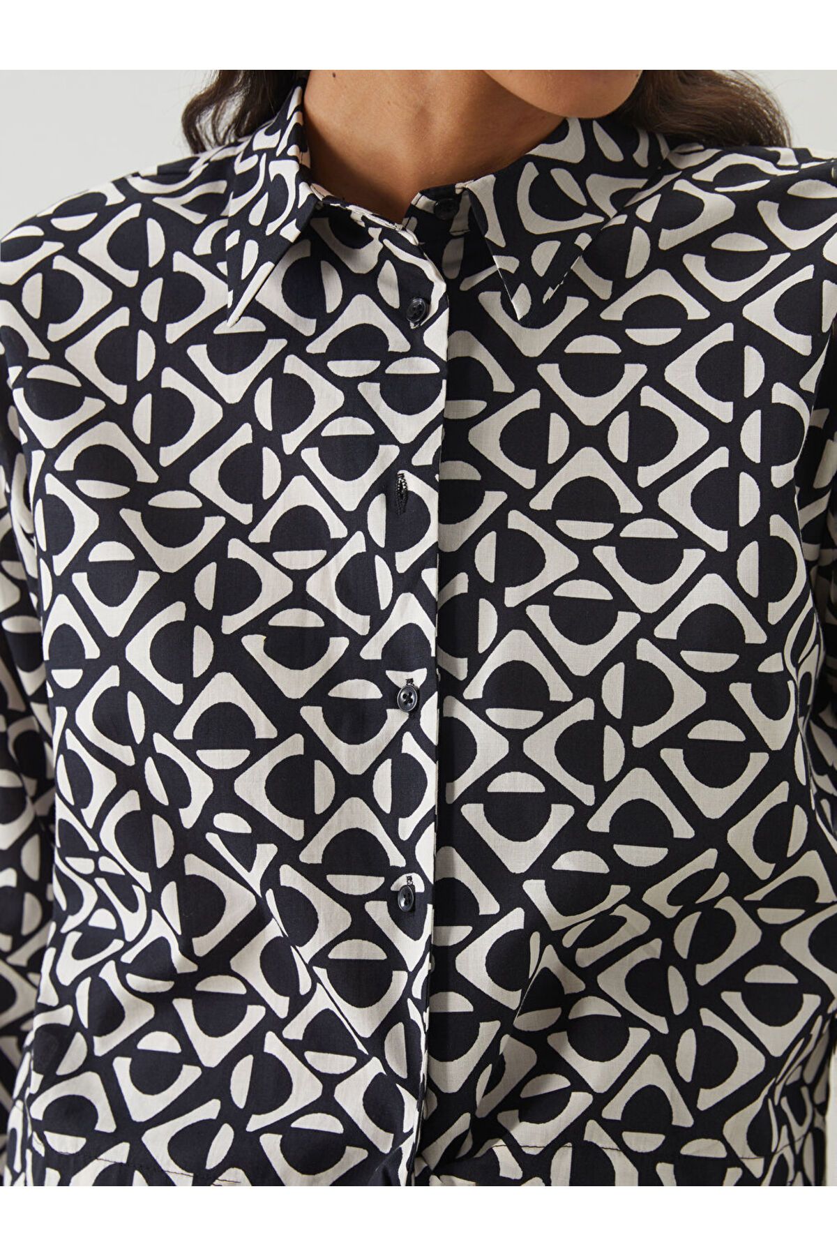 LC Waikiki Yeni Sezon Desenli Kadin Gomlek - S5O846Z8