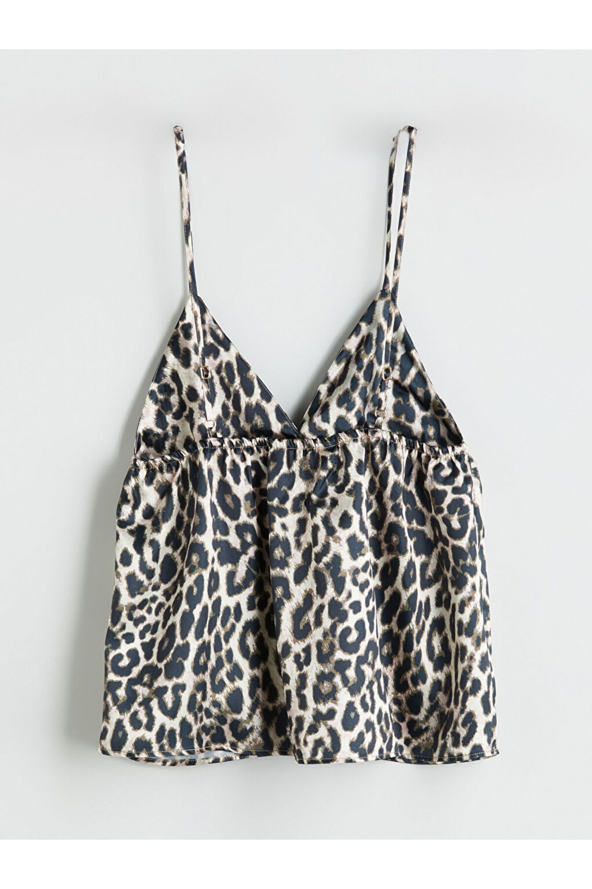 LC Waikiki Yeni Sezon V Yaka Leopar Desenli Askili Kadin Pijama Takimi - S5I076Z8