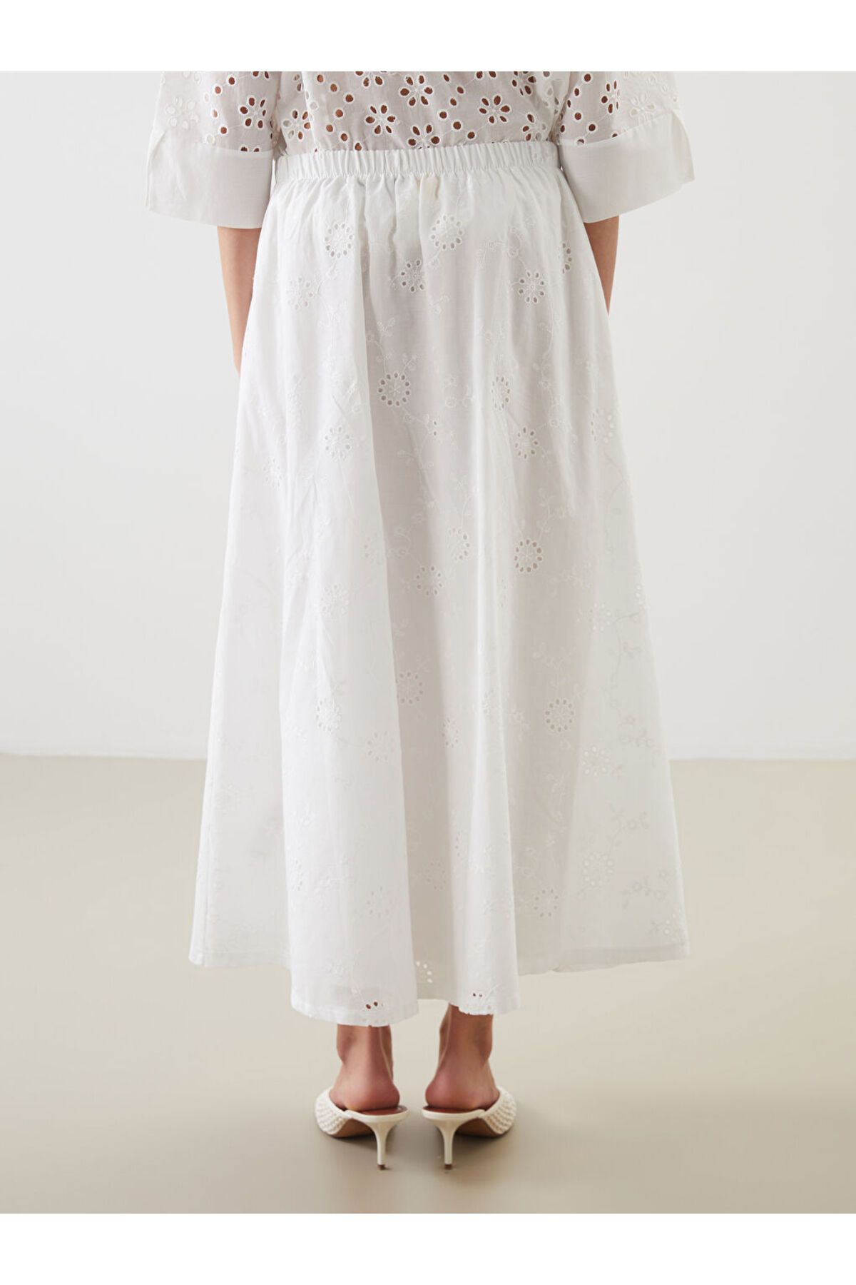 LC Waikiki-Quality Parts from Celebi Store |   Ecru Elastic Waist Self Patterned Brode Skirt 5