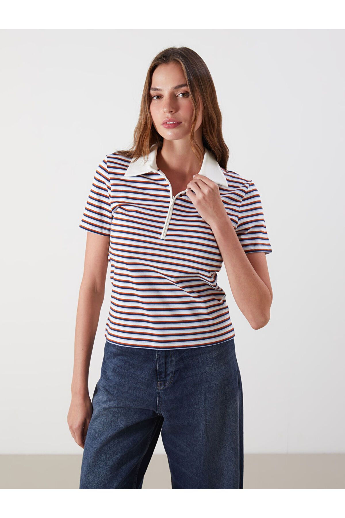 LC Waikiki Yeni Sezon Polo Yaka Cizgili Kadin Tisort - S5OU94Z8