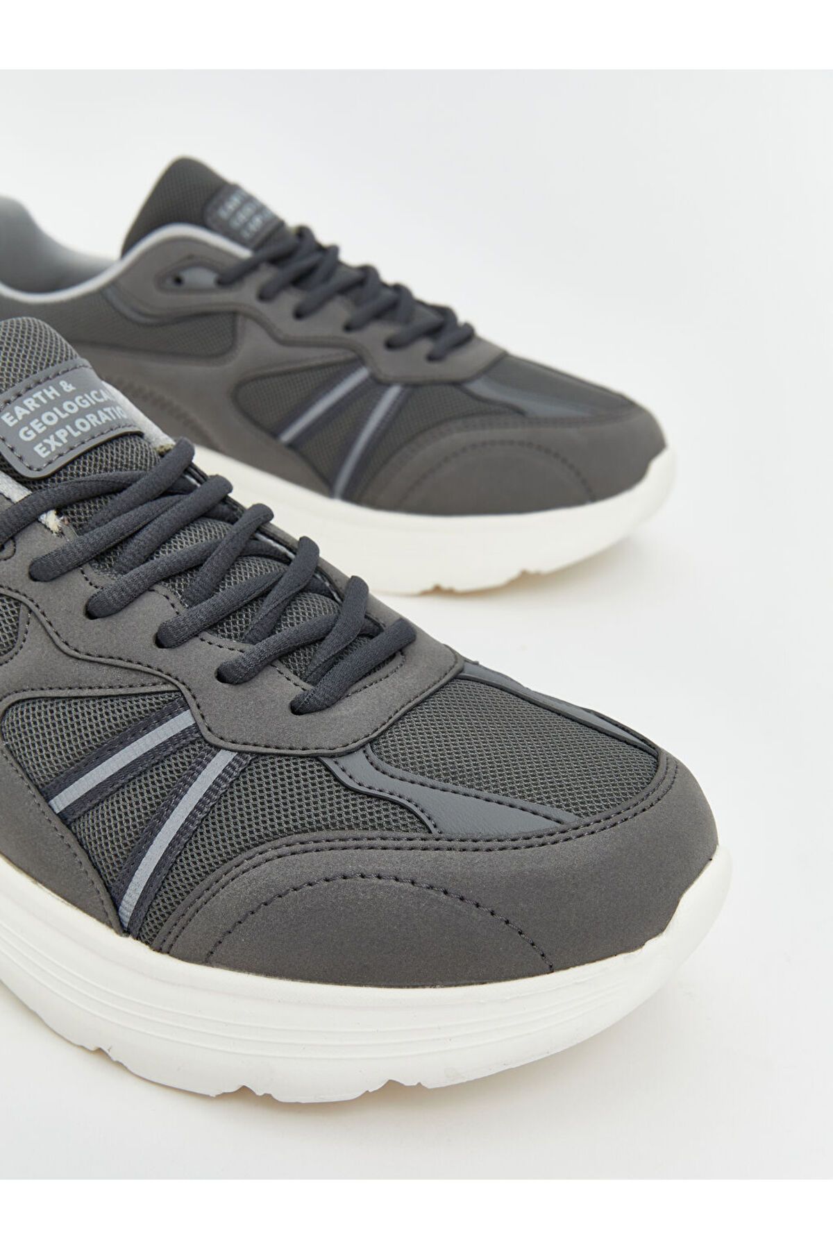LC Waikiki-New Season Lace-Up Mesh Detailed Men's Sports Shoes - S5O253Z8 3