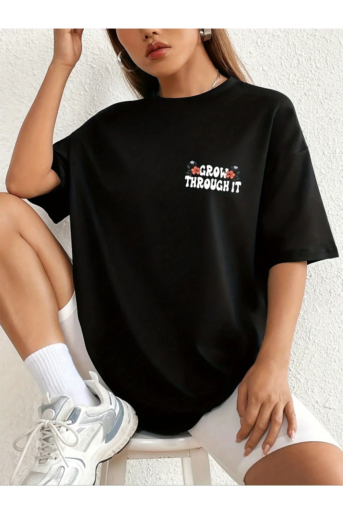 aynewmoda Kadın Siyah Geometrik Çiçek Desenli Kısa Kollu Tişört - Yazlık Yuvarlak Yaka Gömlek,