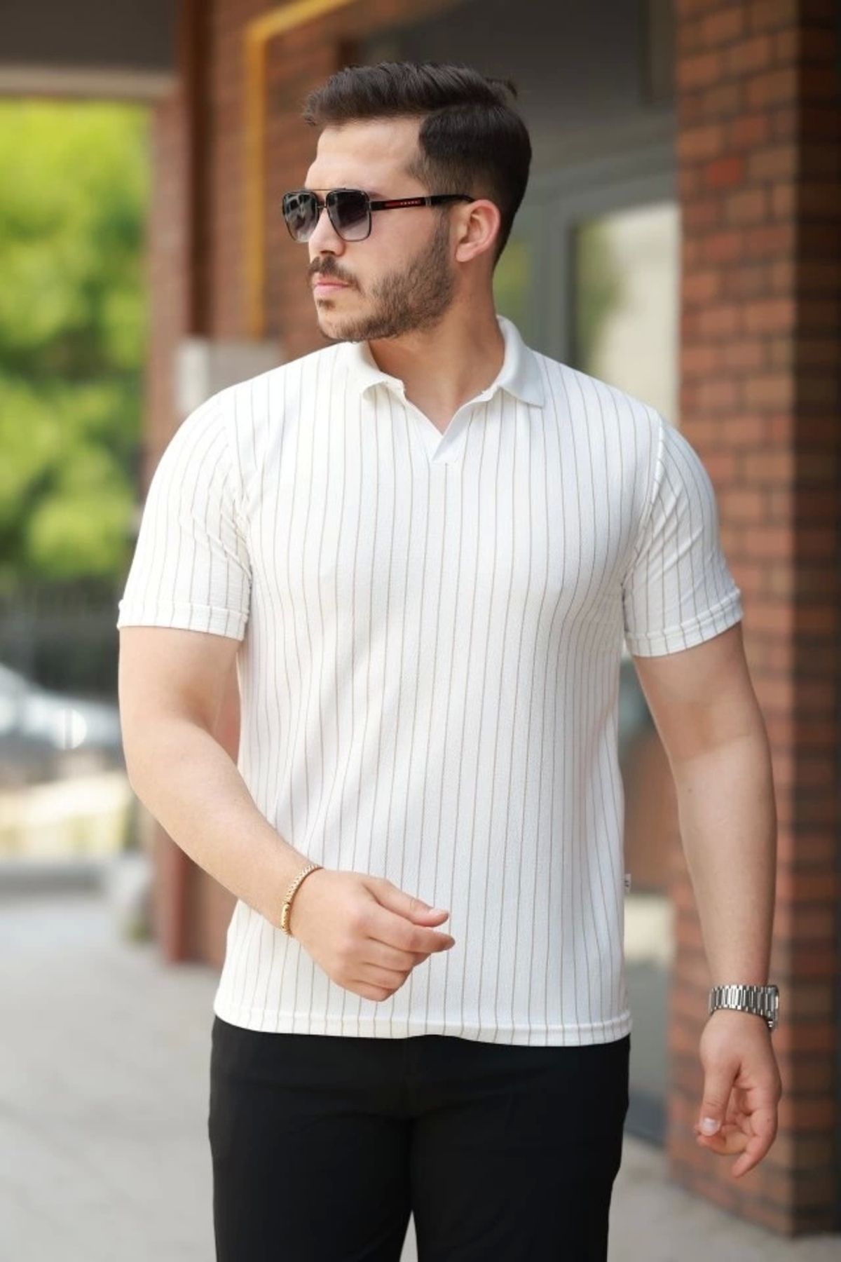 Butik Erkek Yakalı çizgi Desenli Kısa Kollu Tişört