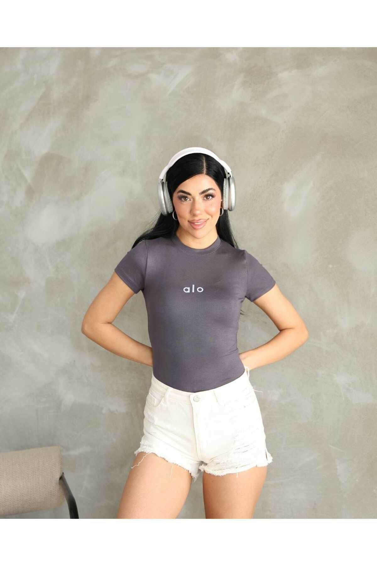 Zeliza Moda Evi Al@ Kabartmalı Basic Andrasit Kadın T-Shirt Body