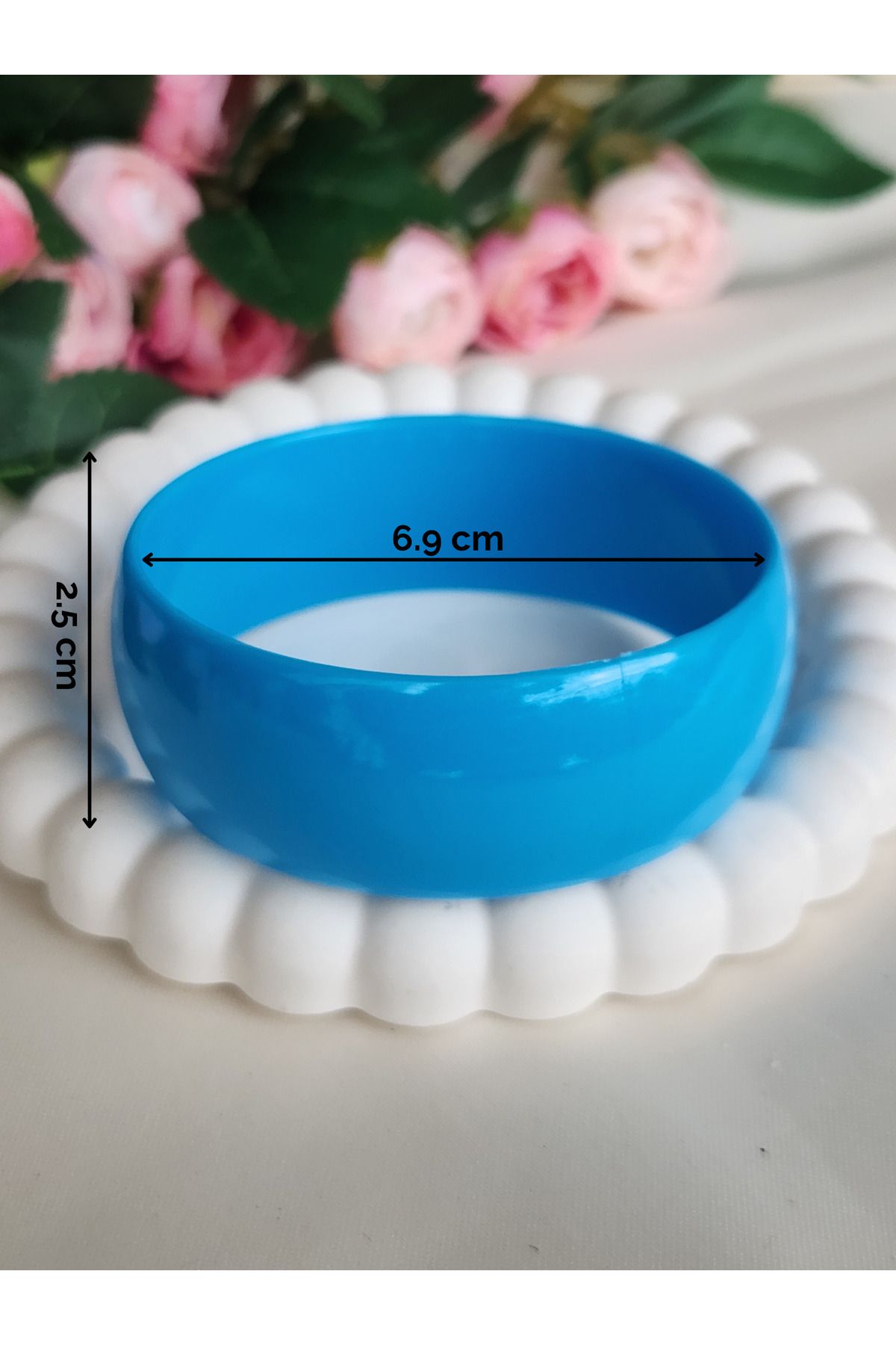 GIHANDMADE 🌈 Minimalist Reçine Bileklik – Canlı Renkli Kadın Aksesuar (Sarı, Pembe, Turuncu, Mavi)