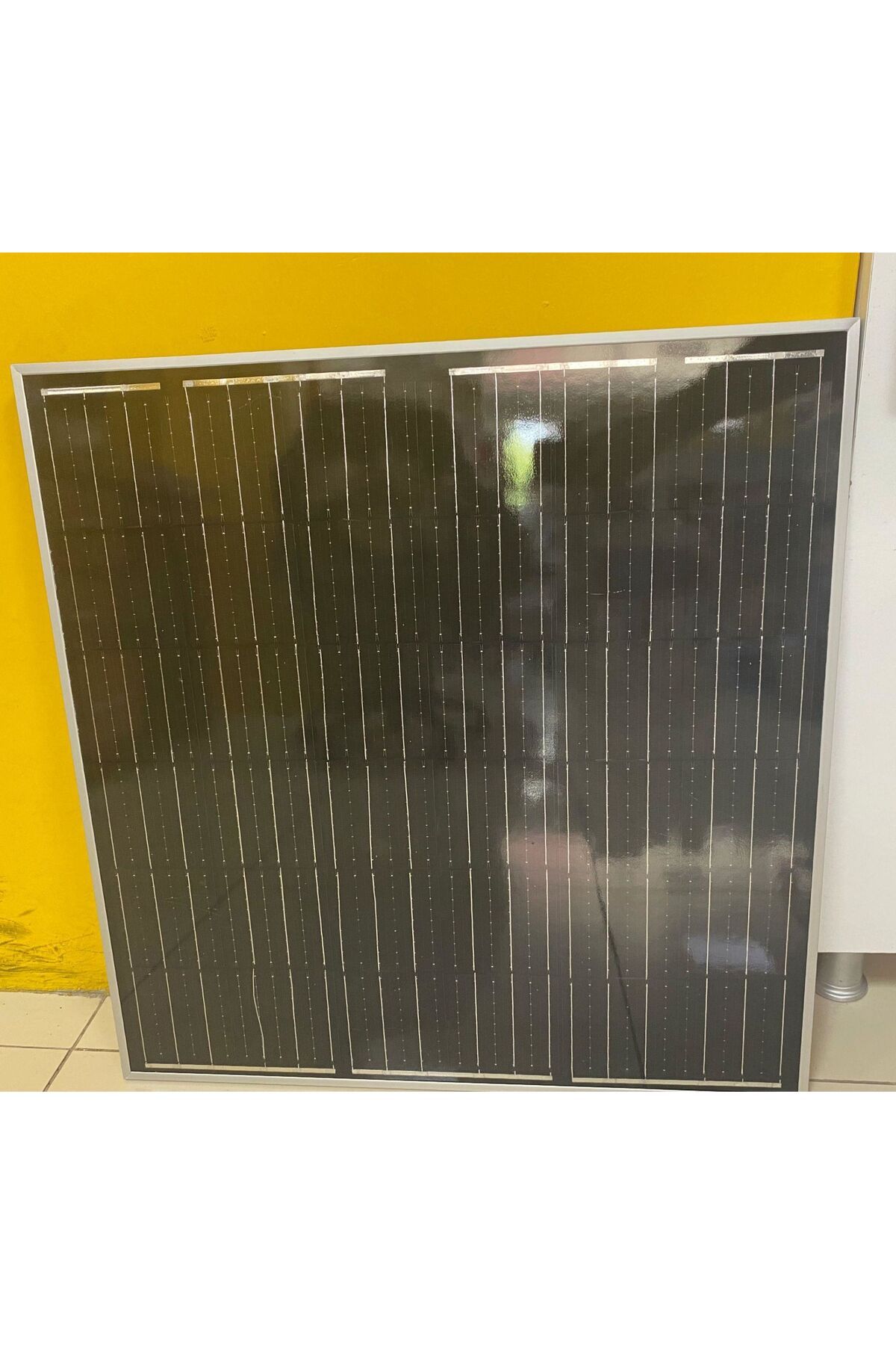Tommatech GÜNEŞ PANELİ 90 WATT 12 VOLT MONO KRİSTAL ÖLÇÜLER 674X692X20 CM TT090-36PM12-TOMMATECH