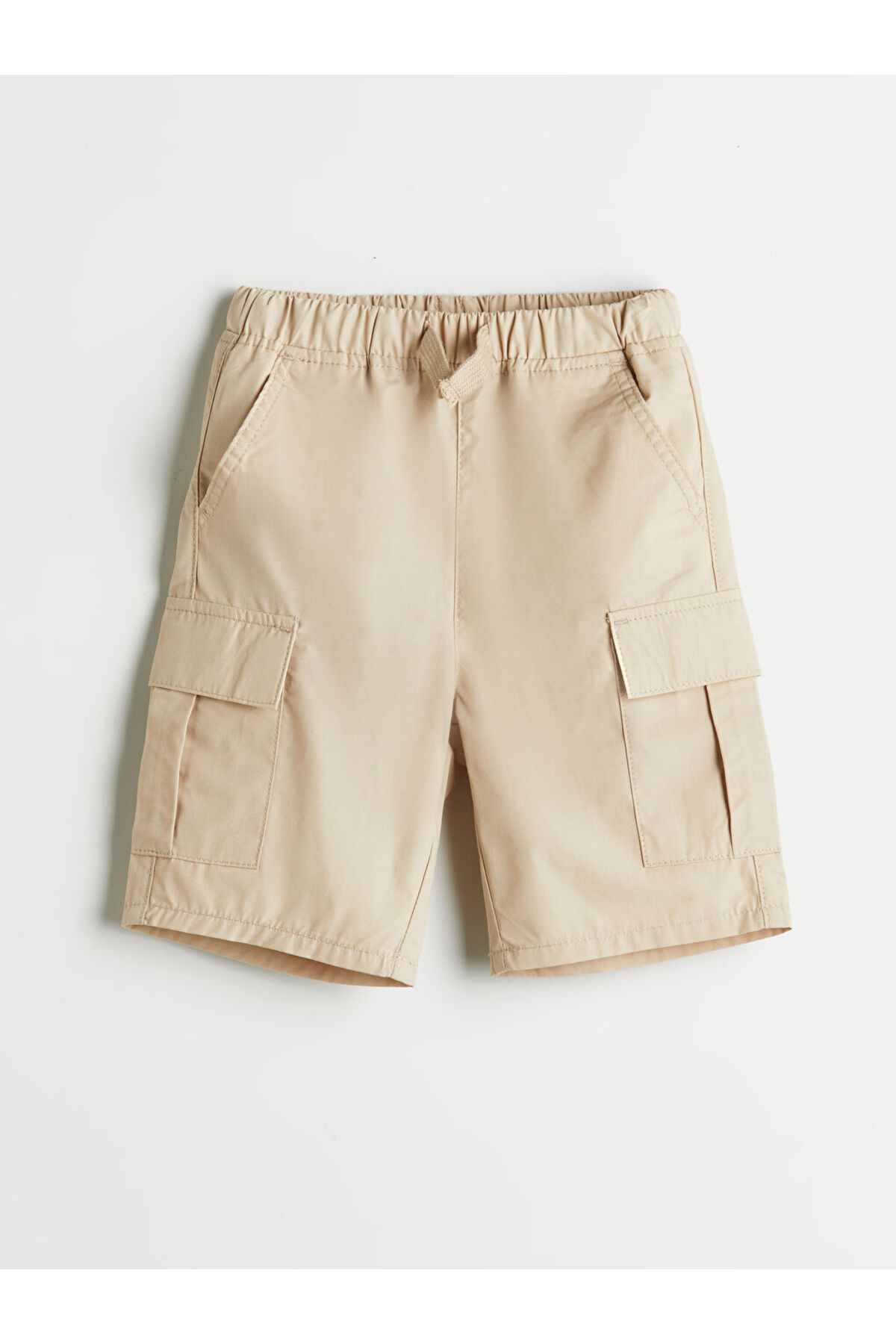 LC Waikiki-Pantaloni scurți pentru băiat bej cu buzunar elastic în talie 1