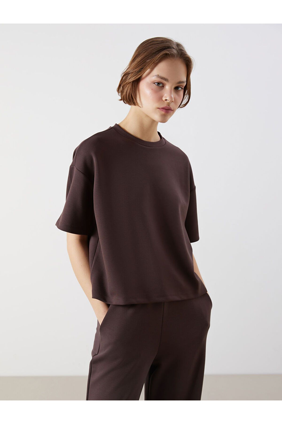 LC Waikiki Yeni Sezon Bisiklet Yaka Oversize Kadin Tisort - S5OM57Z8