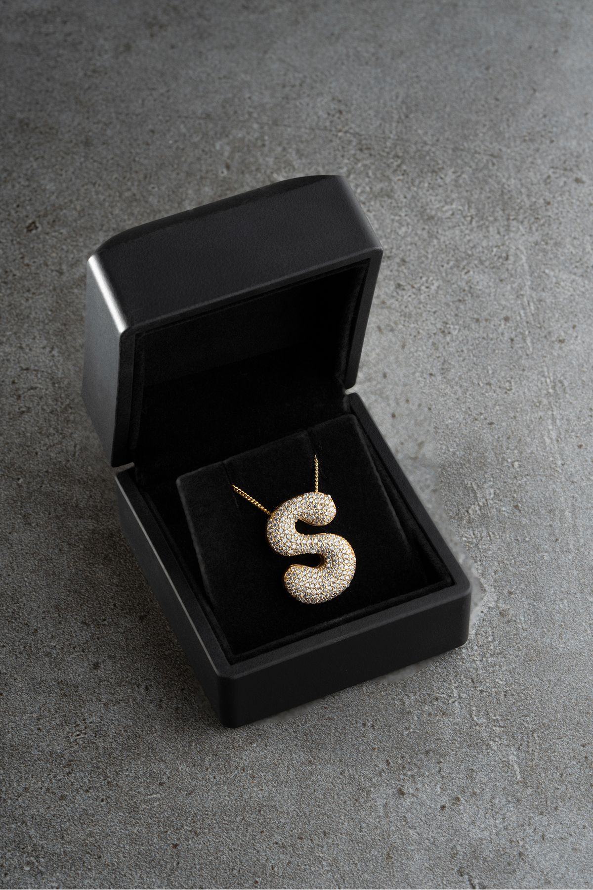 Silvano Jewelry 925 Ayar Gümüş Işıklı Kutuda Zirkon Taşlı Balon Harf Kolye