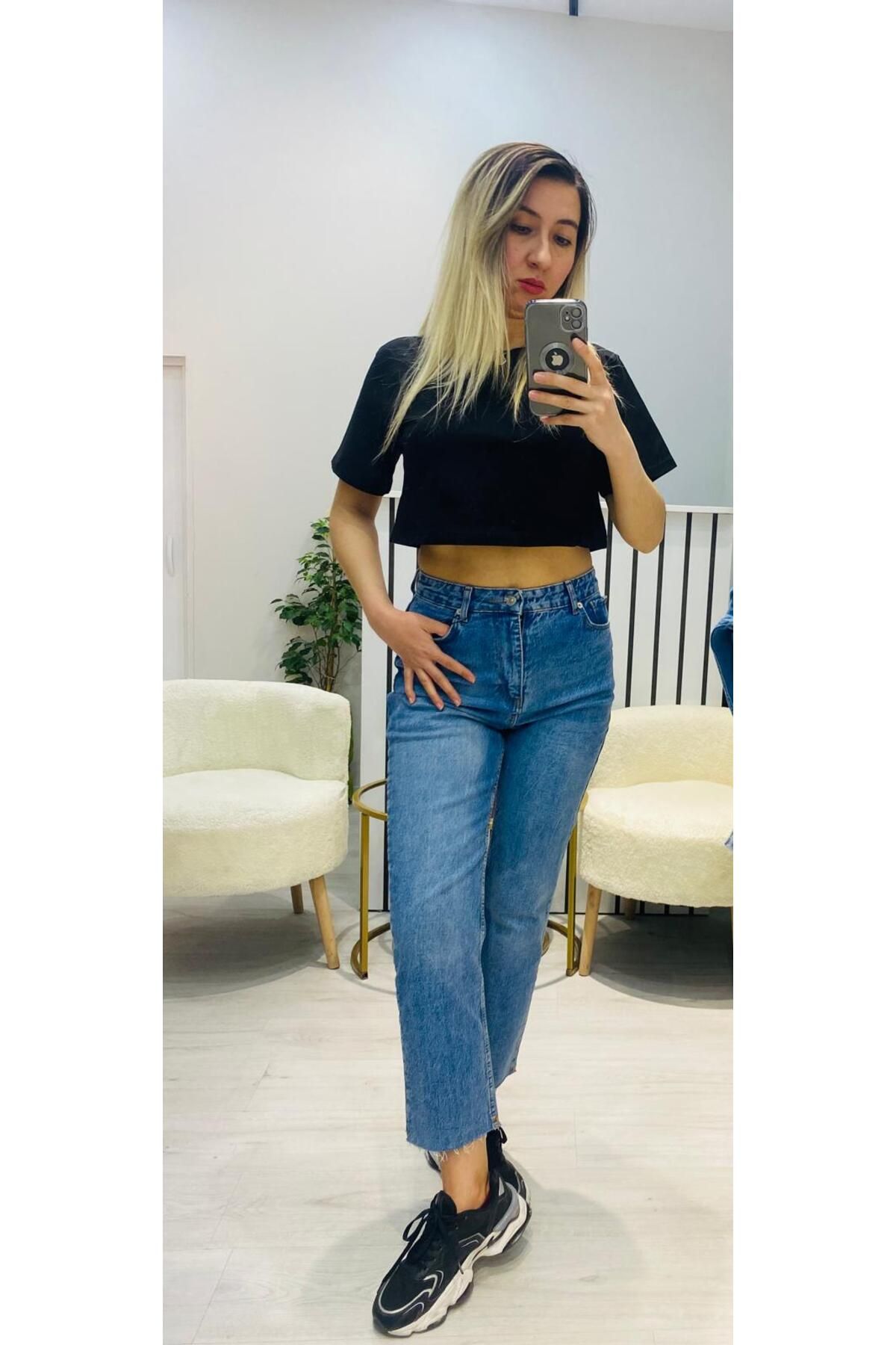 Roseden Salaş Crop T-shirt