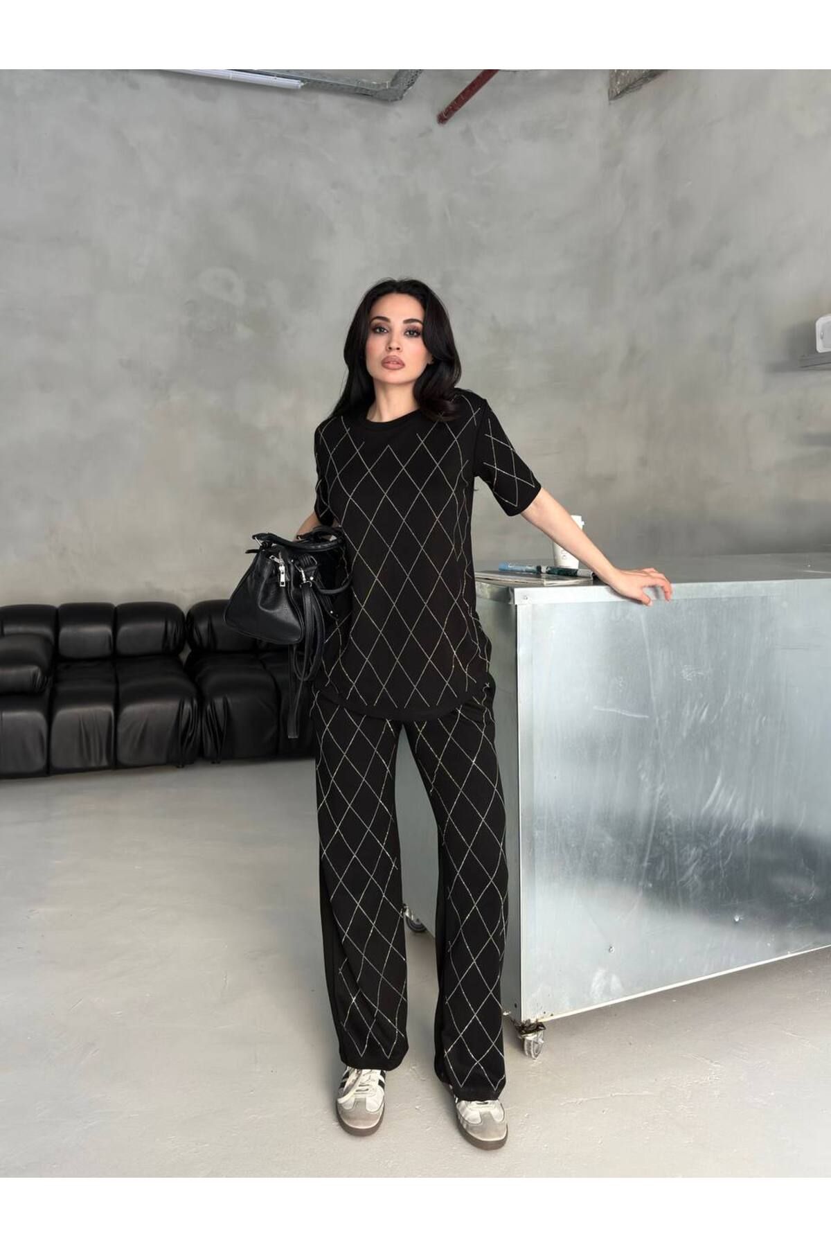 Amora Modal Kumaş Baklava Desen Taşlı İkili Takım