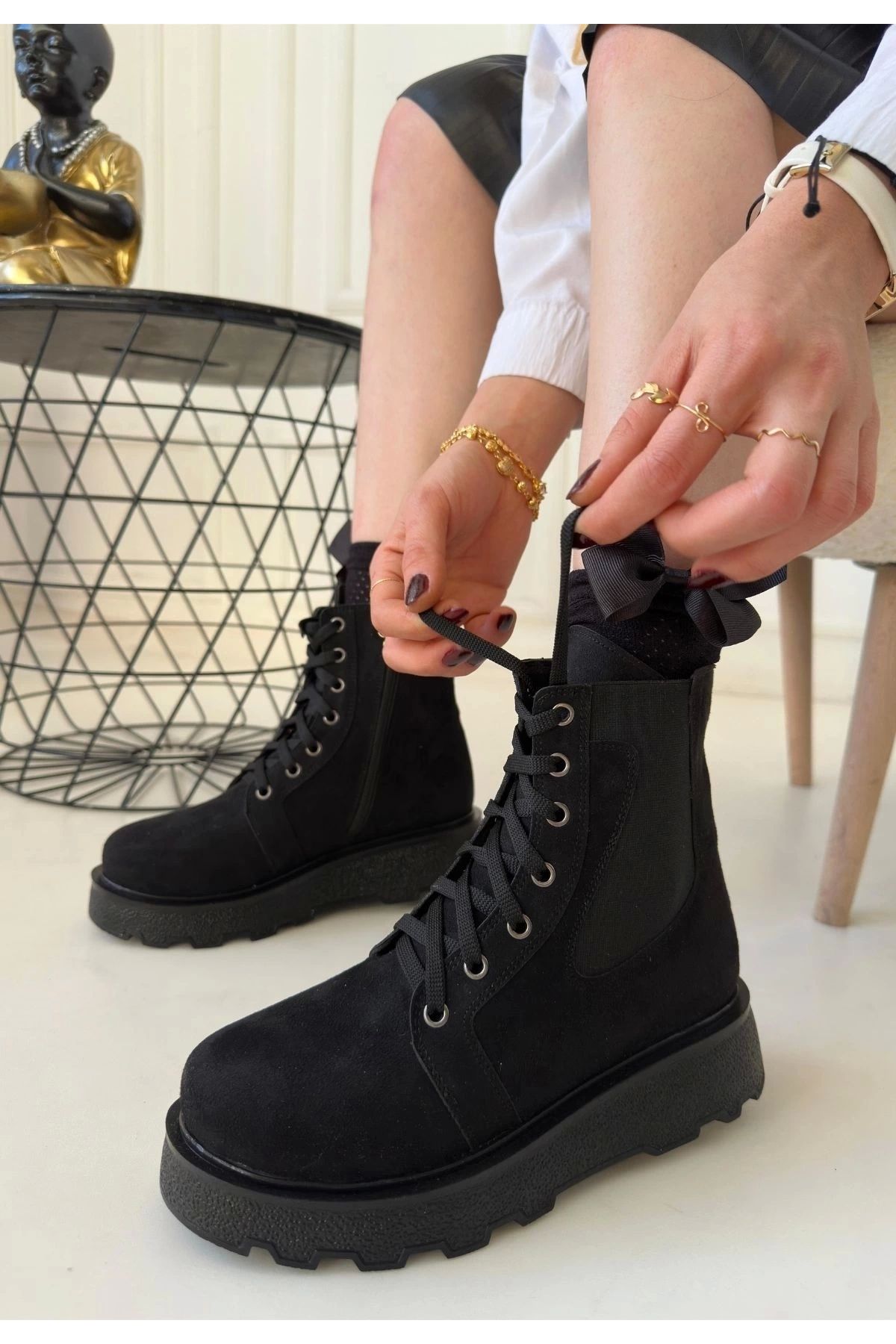 BellevieStore Niori Siyah Süet Bağcıklı Bot