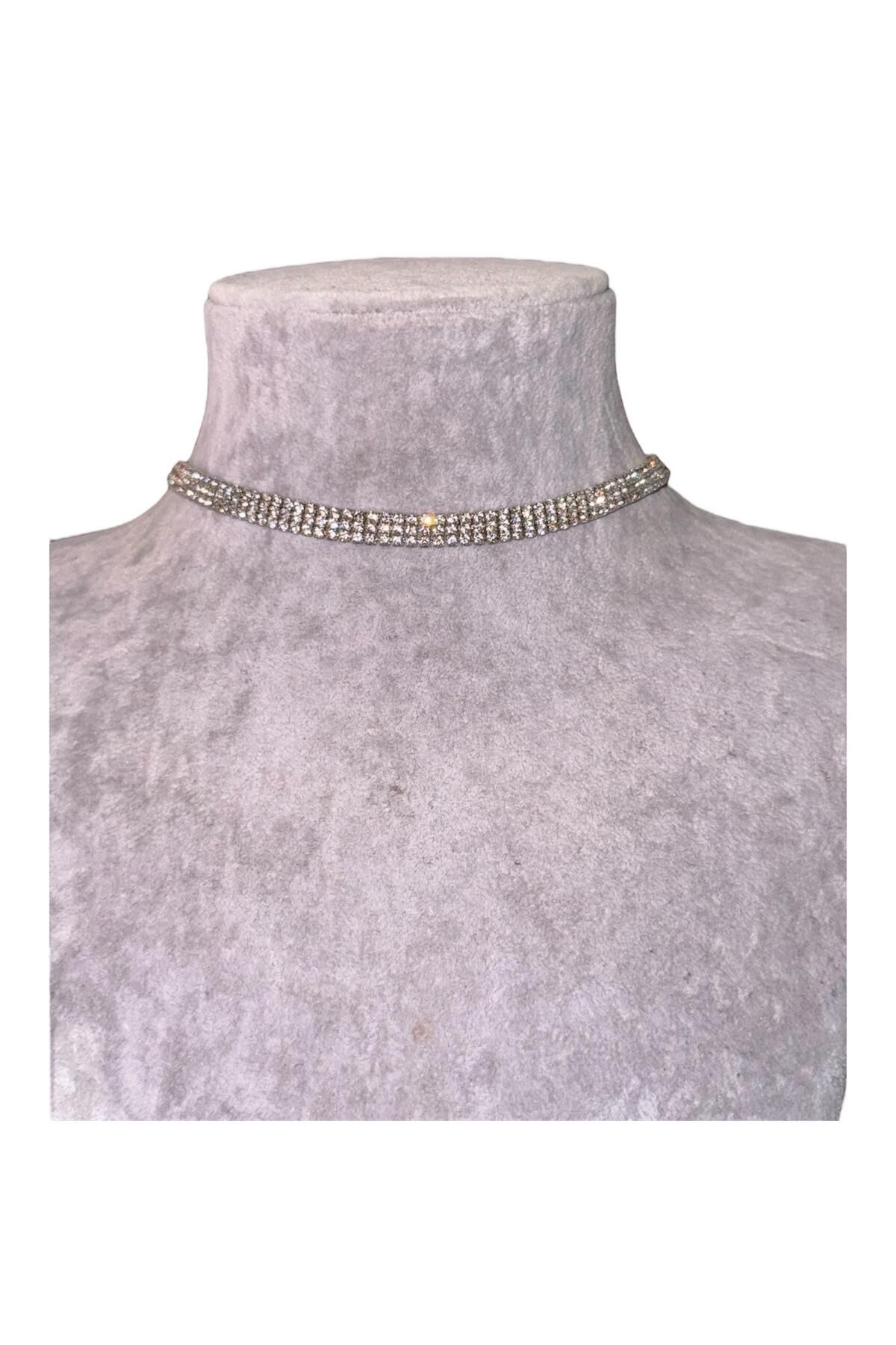 Kırmızı Sanat Evi Full Taşlı Üç Sıra Parlak Choker Kolye ve Küpe Seti