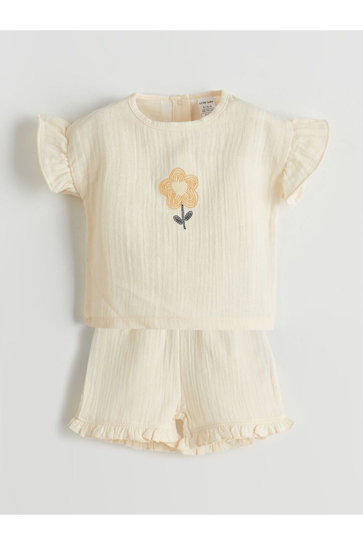 LC Waikiki LCW baby Bisiklet Yaka Çiçekli Kız Bebek Bluz ve Şort 2'li