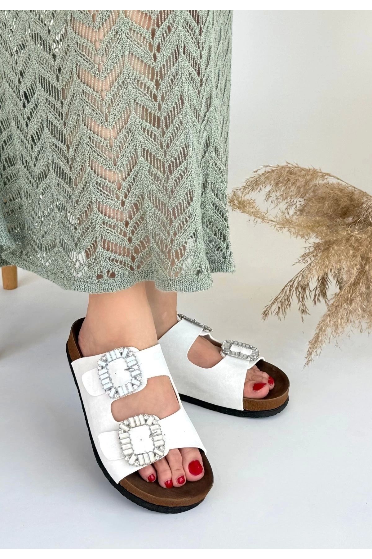 BellevieStore Nool Beyaz Nubuk Terlik