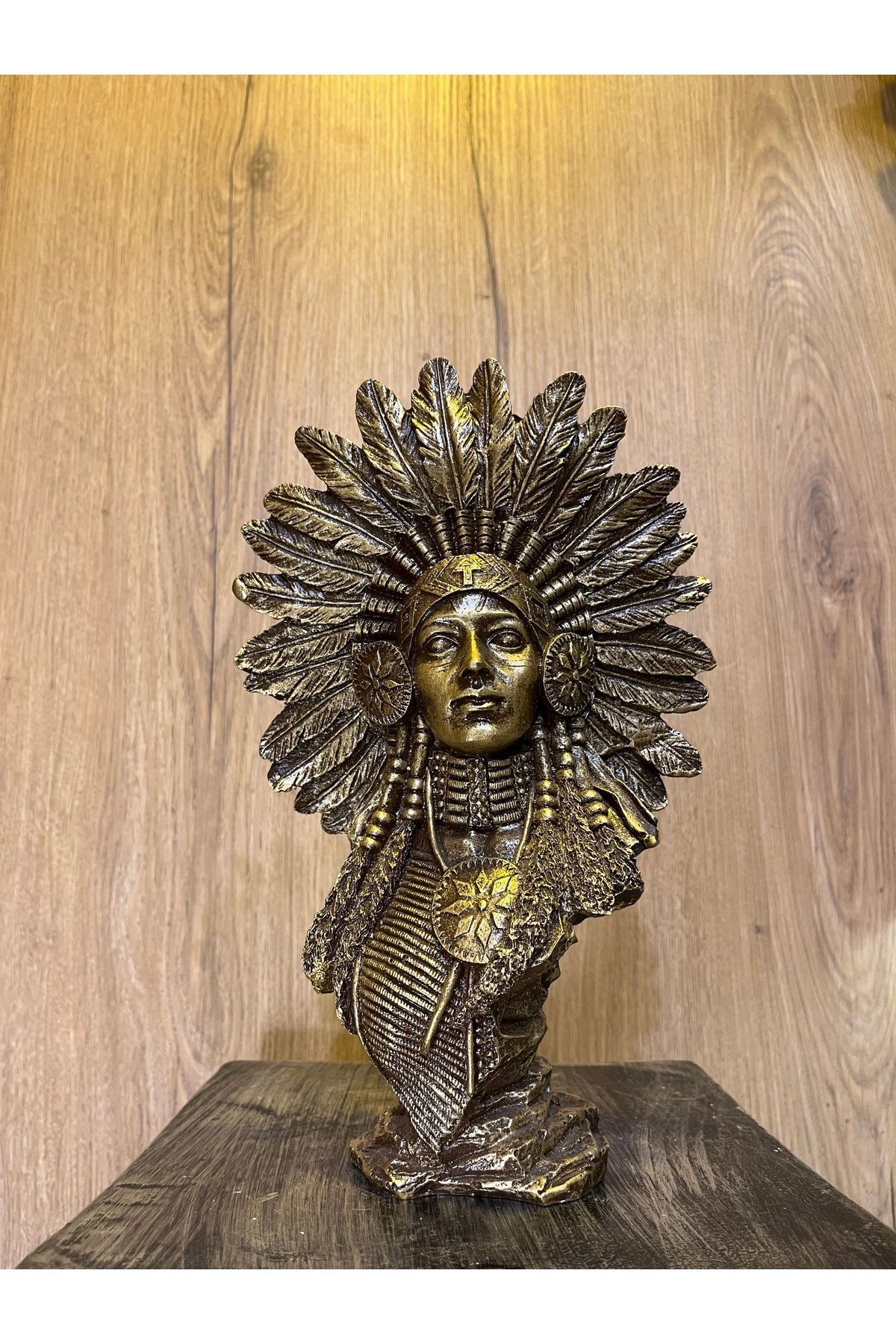 SerenityHaven Dekoratif Kızılderili Heykel Biblo 30cm