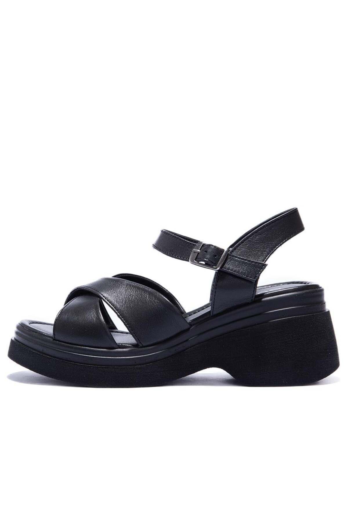 Gusse Libby Kadın Hakiki Deri Sandalet 64004