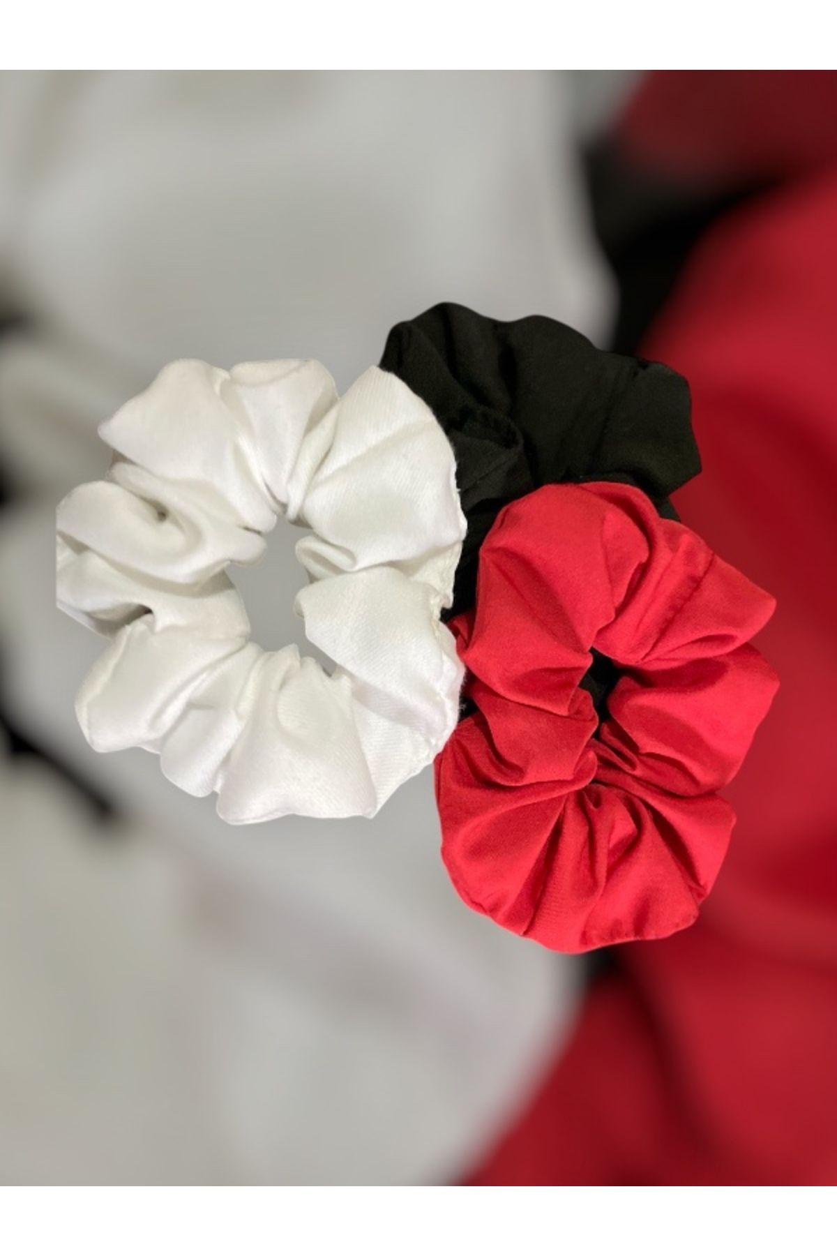 Gök Accessories Üçlü saç tokası kırmızı beyaz ve siyah