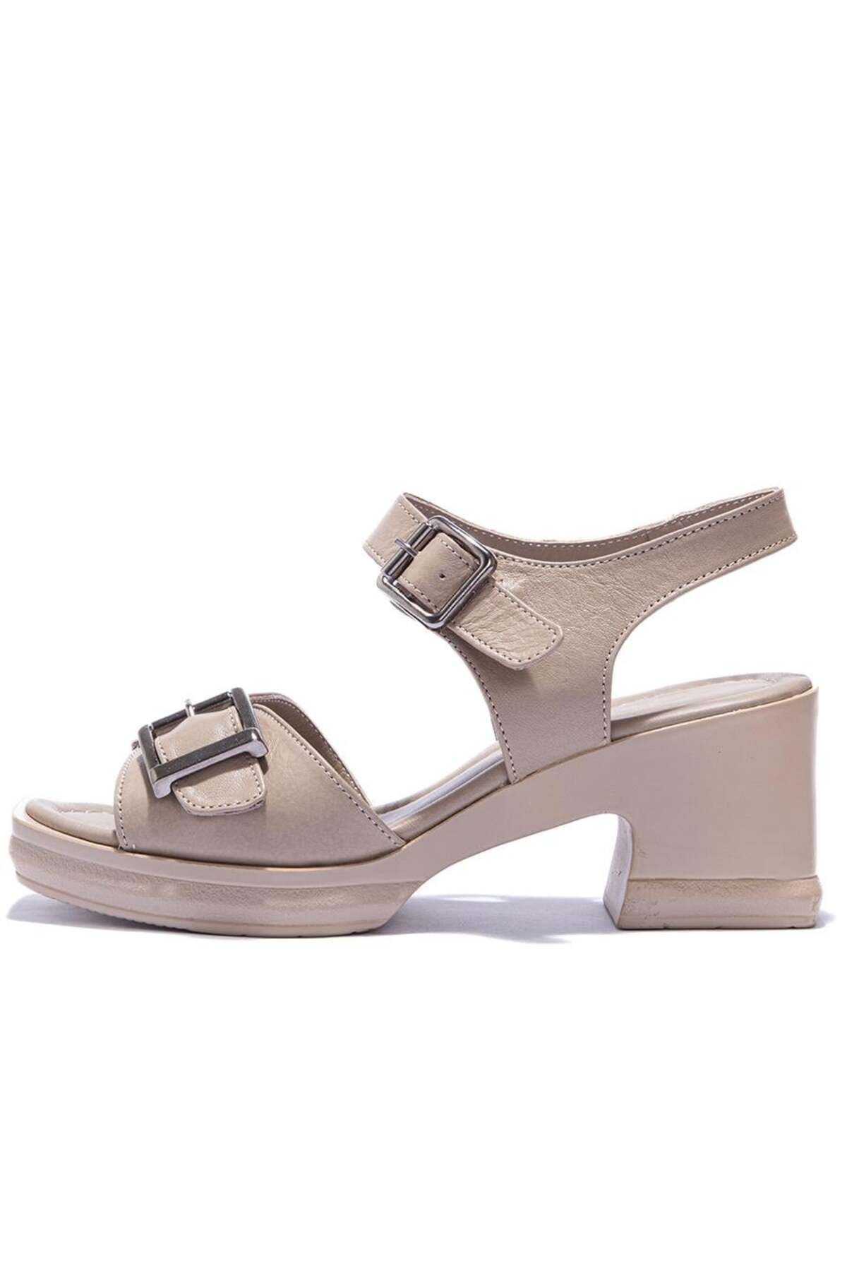 Gusse Lily Kadın Hakiki Deri Sandalet 5007