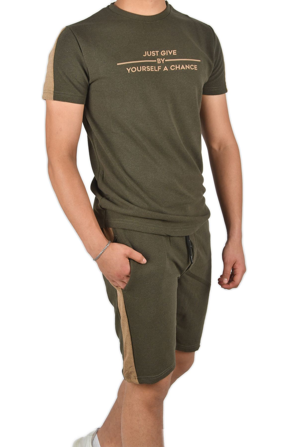 Rizz up Erkek Haki Slim Fit Önü Yazılı Şeritli Tişört Şort 2 Li Takım 2403192