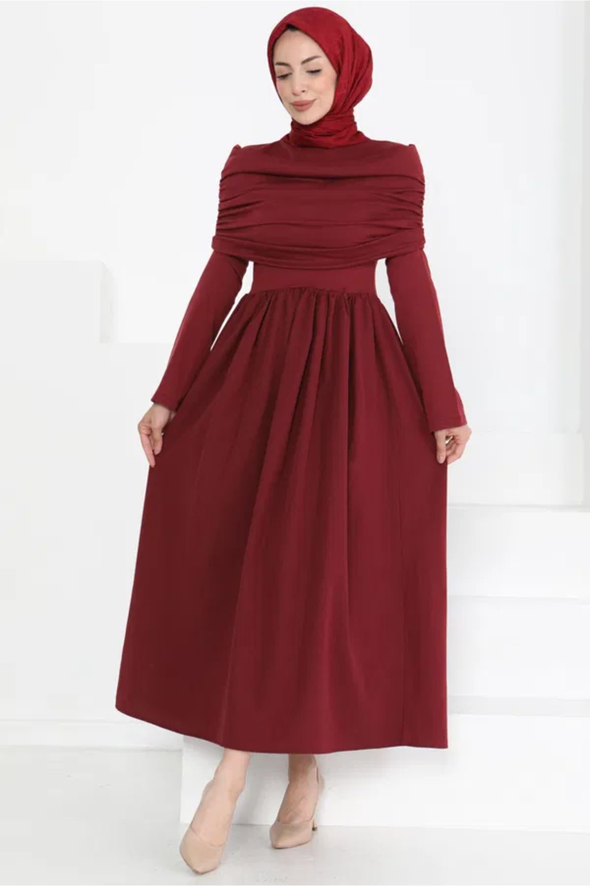 Butik Üstü Şal Detaylı Elbise