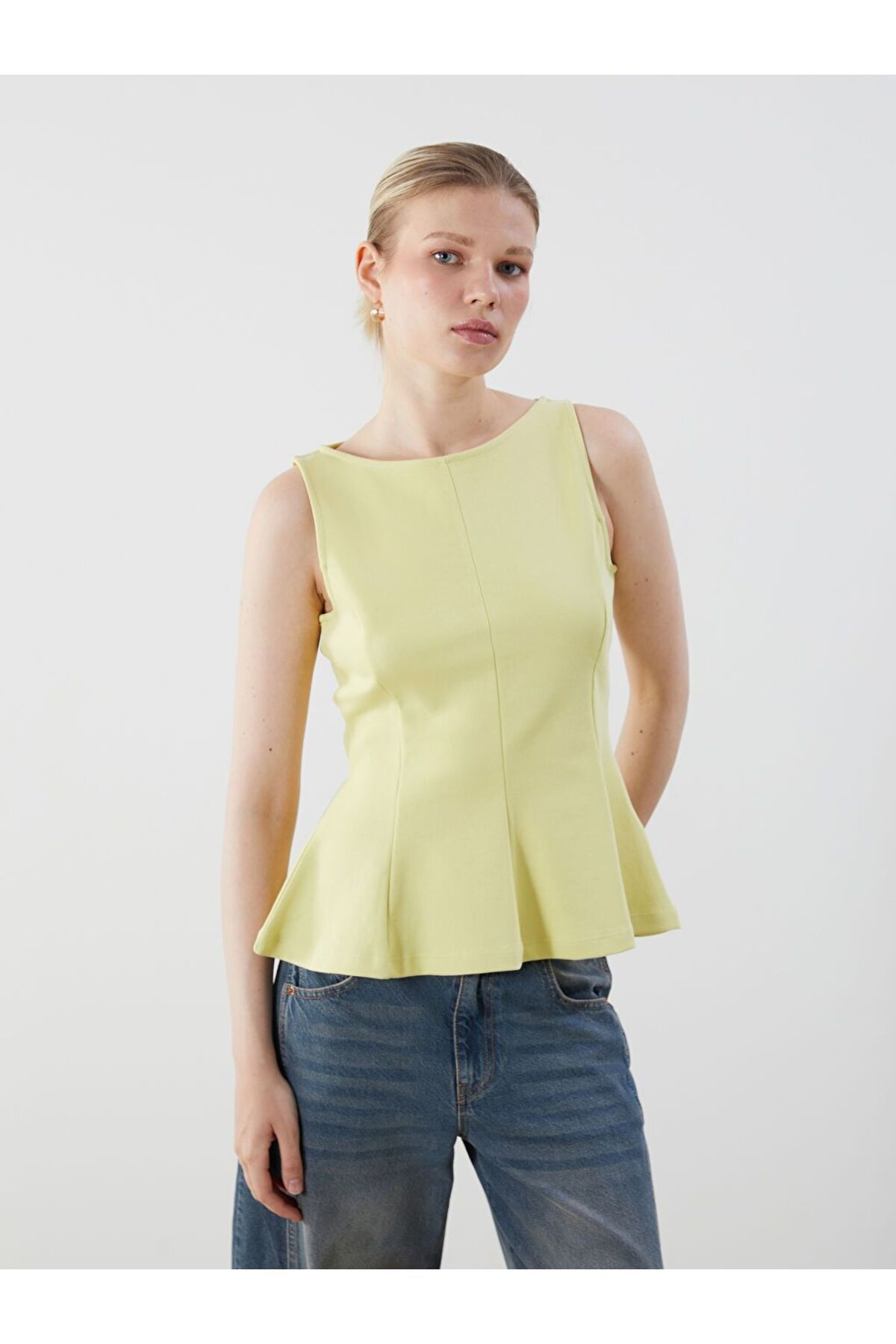 LC Waikiki LCW Vision Kayık Yaka Peplum Bluz
