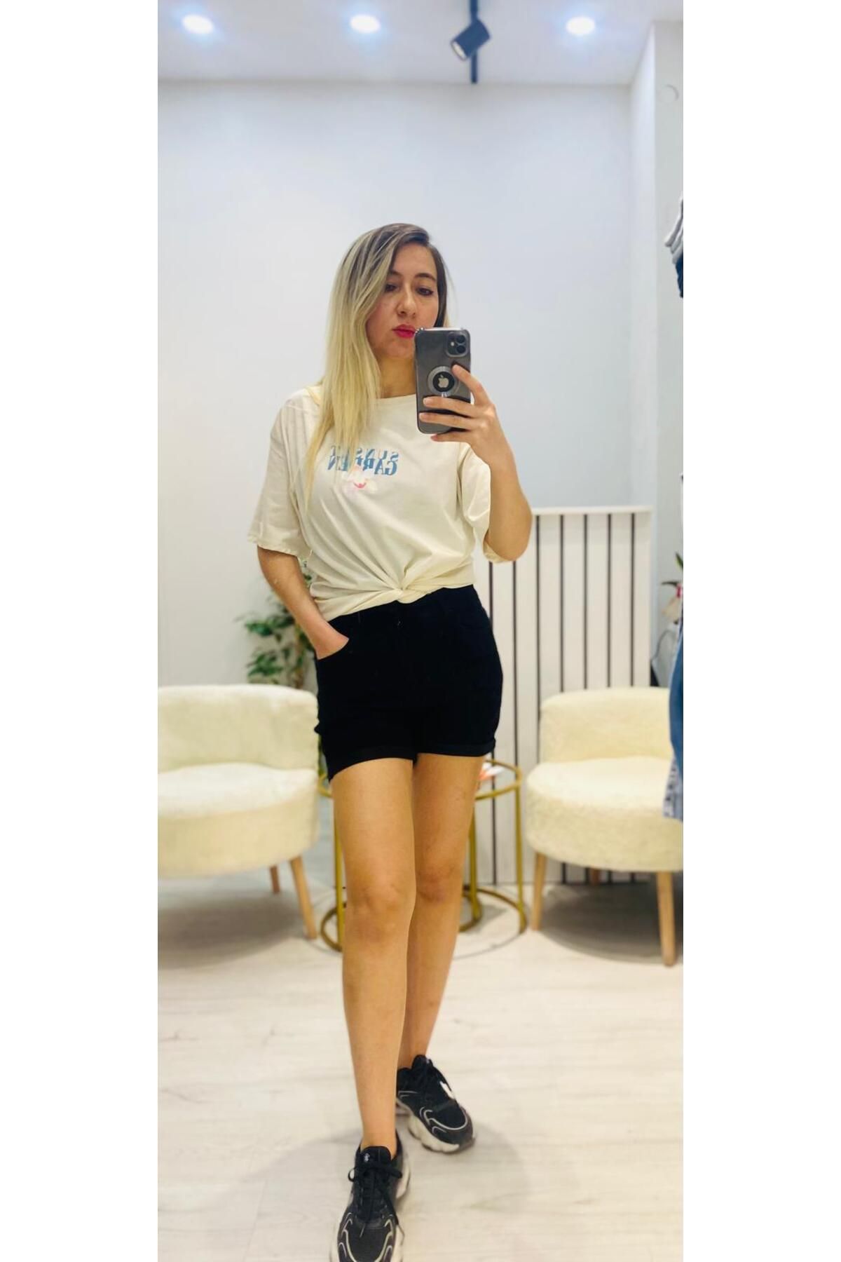 Roseden Likralı Kot Şort