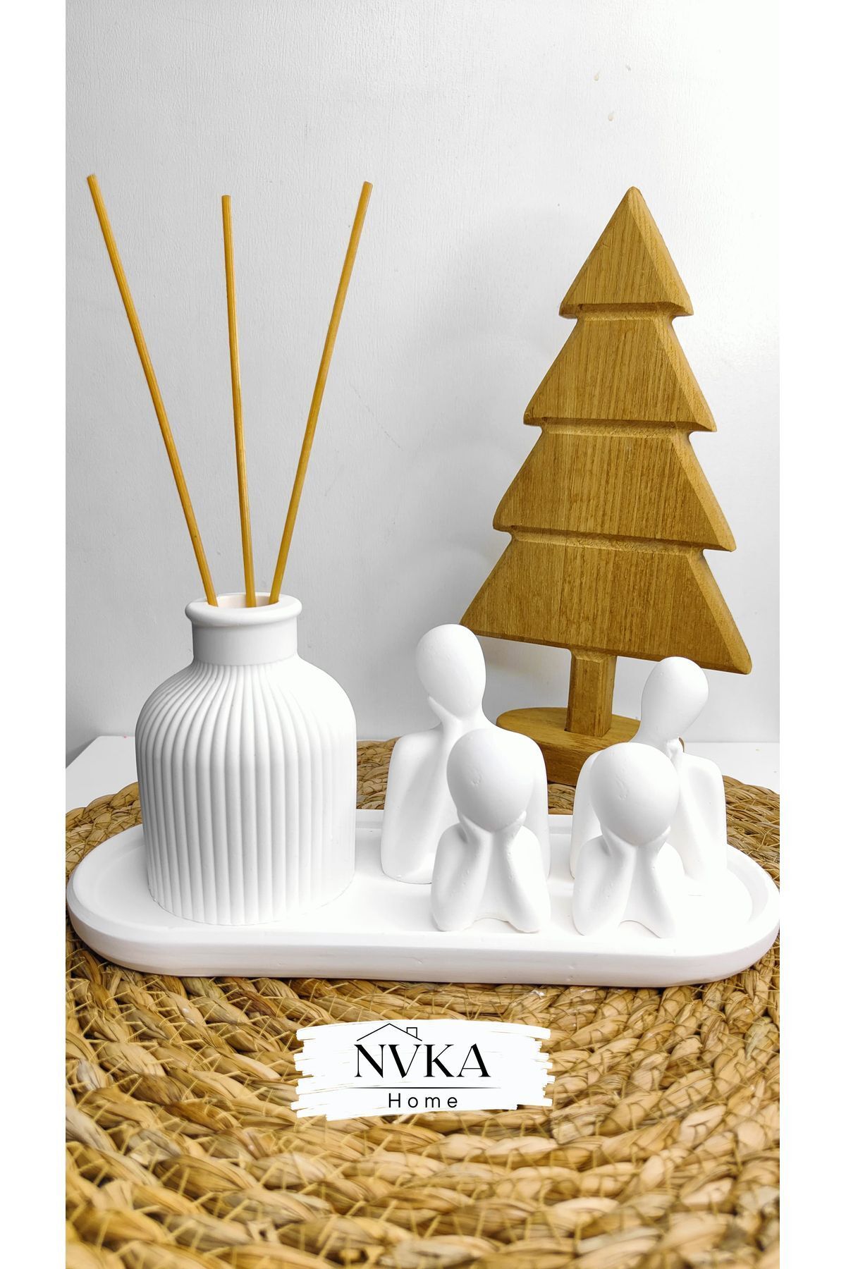 SerenityHaven 3 LÜ FIRSAT SET(Fitilli vazo+Aile 4 lü set+24 cm Oval Sunumluk )
