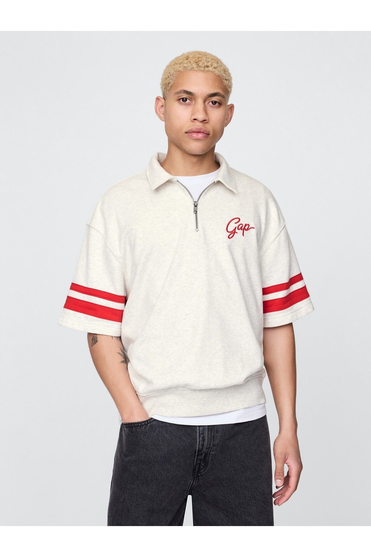 GAP Erkek Kırık Beyaz VintageSoft Çeyrek Fermuarlı Gap Logo T-Shirt