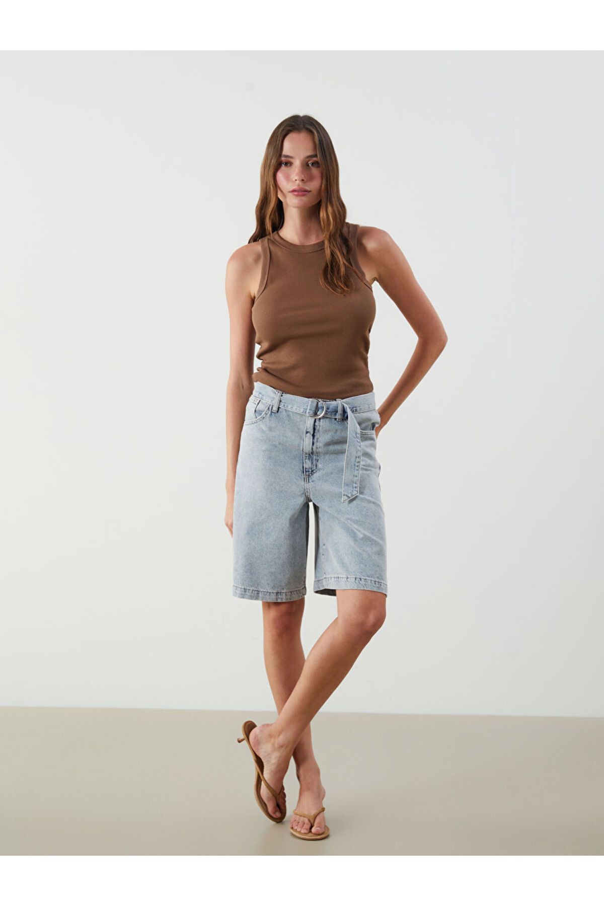 LC Waikiki Yeni Sezon Beli Kemerli Kadin Jean Sort - S5GP82Z8