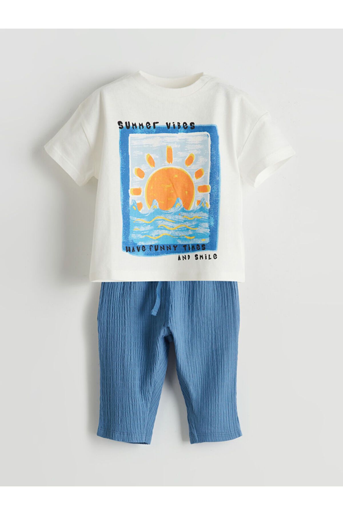 LC Waikiki Yeni Sezon Baskili Erkek Bebek Tisort ve Pantolon 2'li - S5GA10Z1