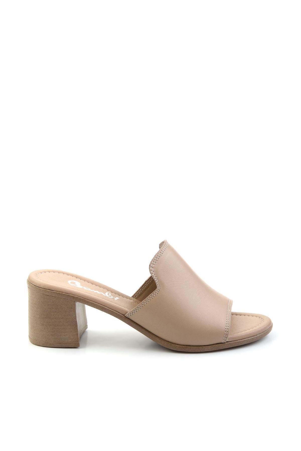 Bambi Bej Leather Kadın Terlik K04040012203