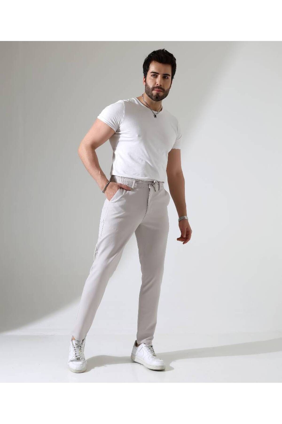 Benim Denim Sunello Taş Rengi Jogger Pantolon – Doğallığın ve Şehir Ruhunun Buluşması