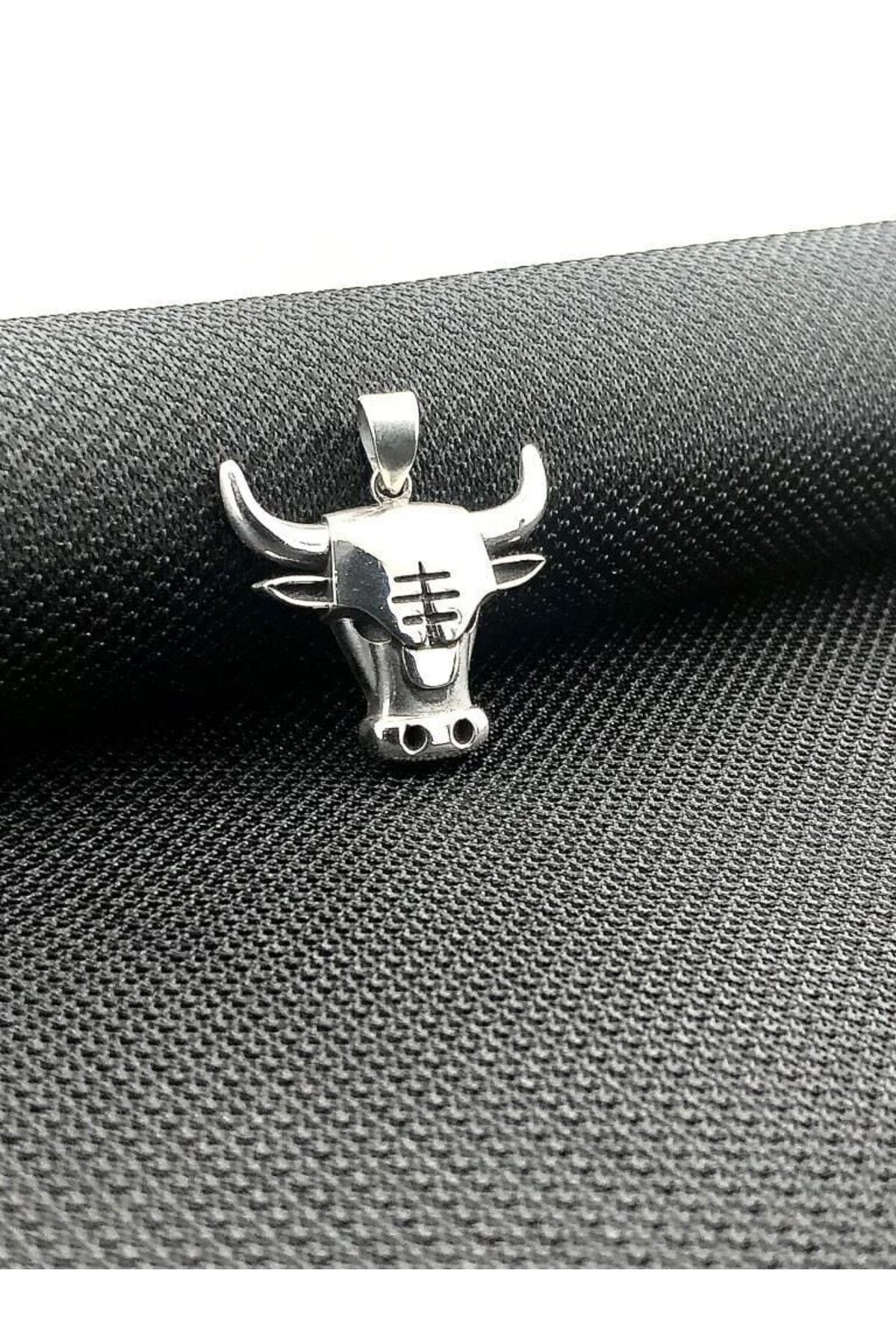 shop Boğa Kafası Tasarımlı 925 Ayar Gümüş Erkek Kolye Ucu