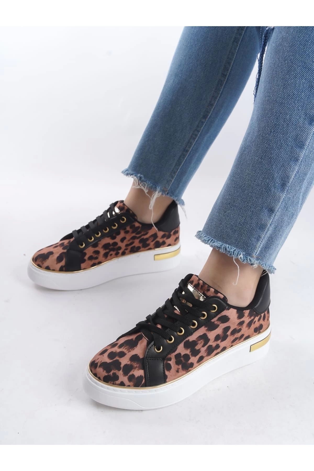 POLEXP Leopard Desenli Spor Ayakkabı - Rahat ve Tarz Benorra Tasarımı