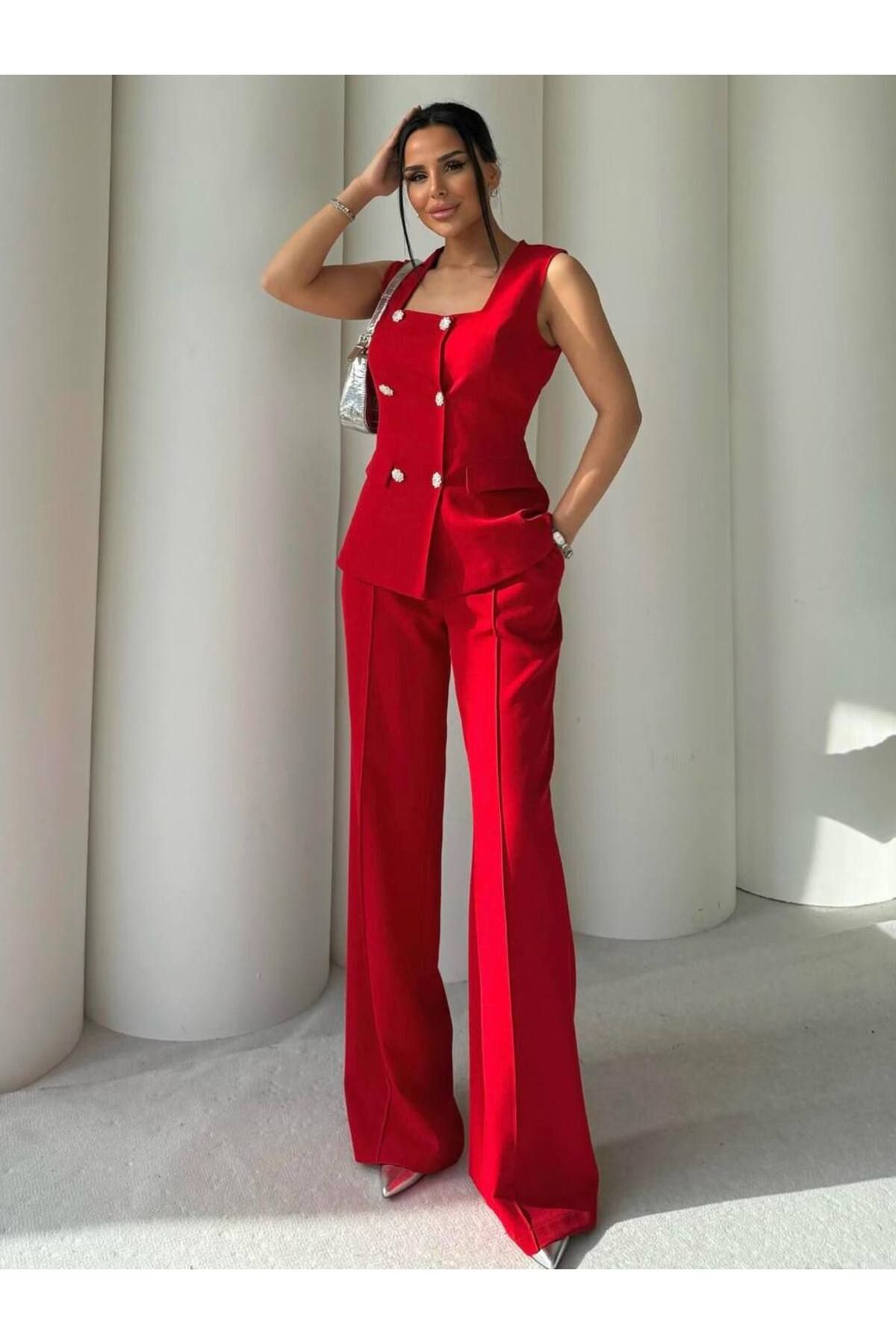 Castivo Fashion Zarif Kare Yaka Kristal Düğmeli İkili Takım