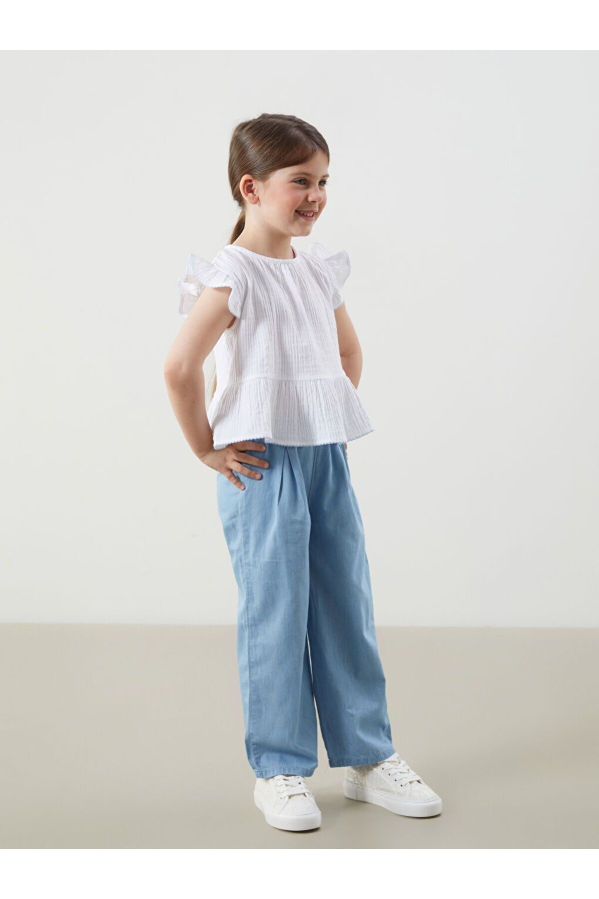 LC Waikiki Lcw Kids Müslin Kız Çocuk Bluz Ve Pantolon 2'li