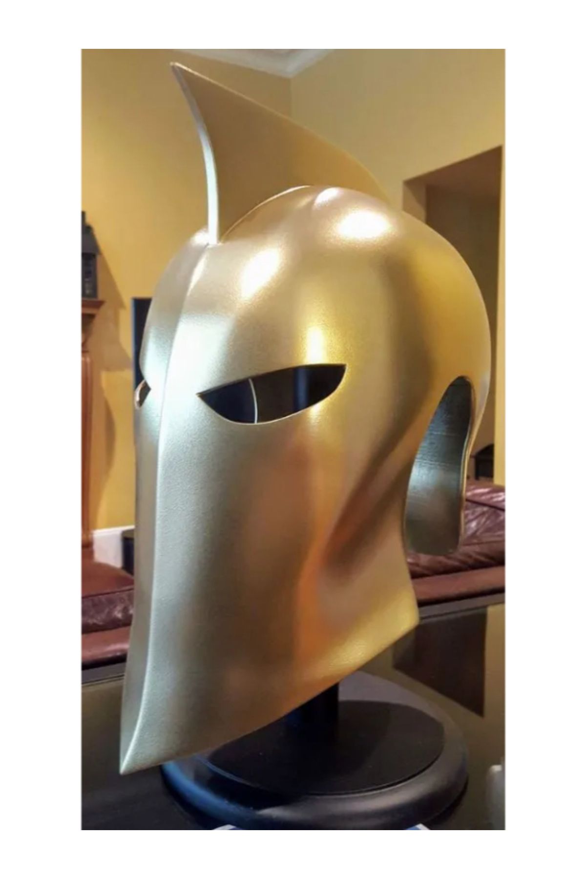 NOMOTHETIC Doctor Fate Kask Figürü